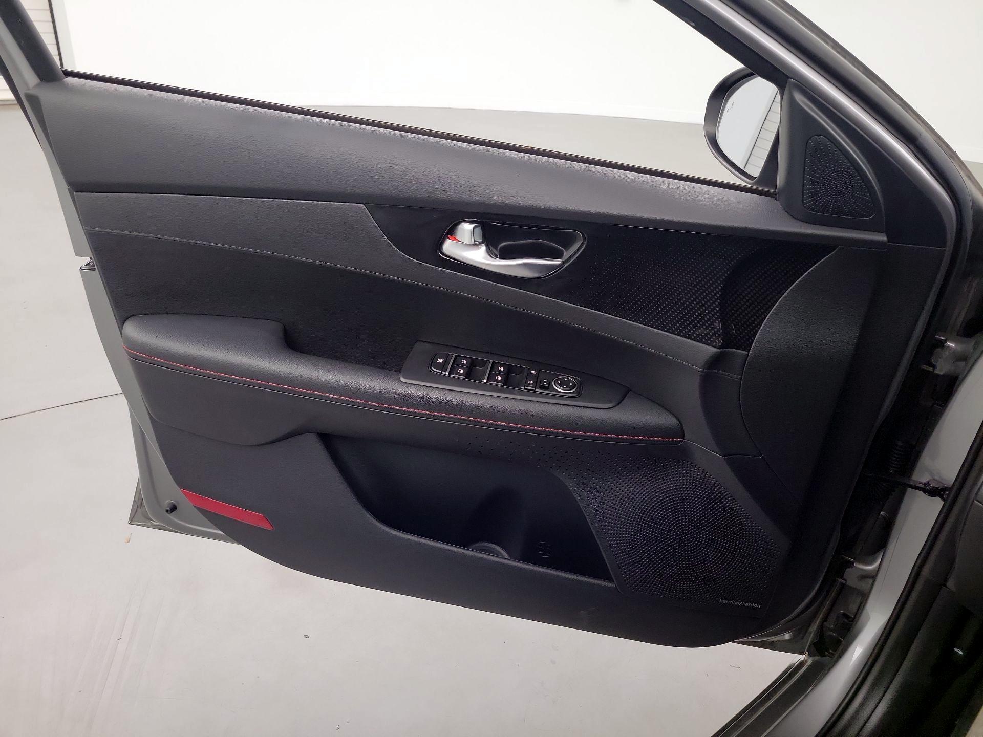 Thumbnail: 2023 Kia Forte - 12