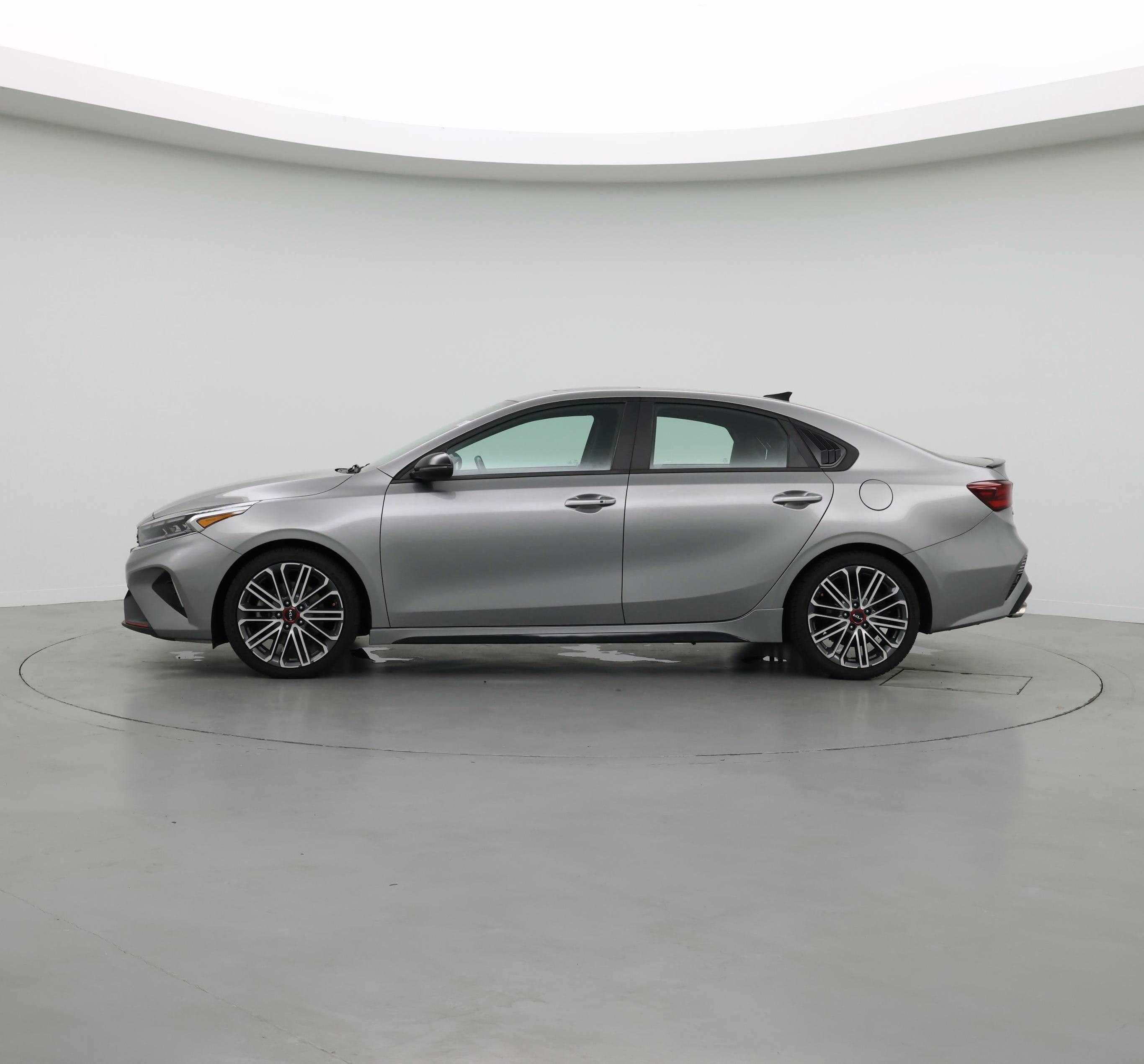 Thumbnail: 2023 Kia Forte - 3