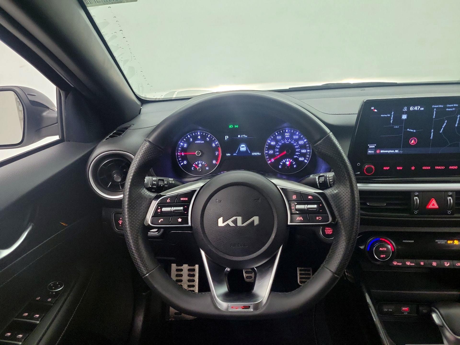 Thumbnail: 2022 Kia Forte - 10