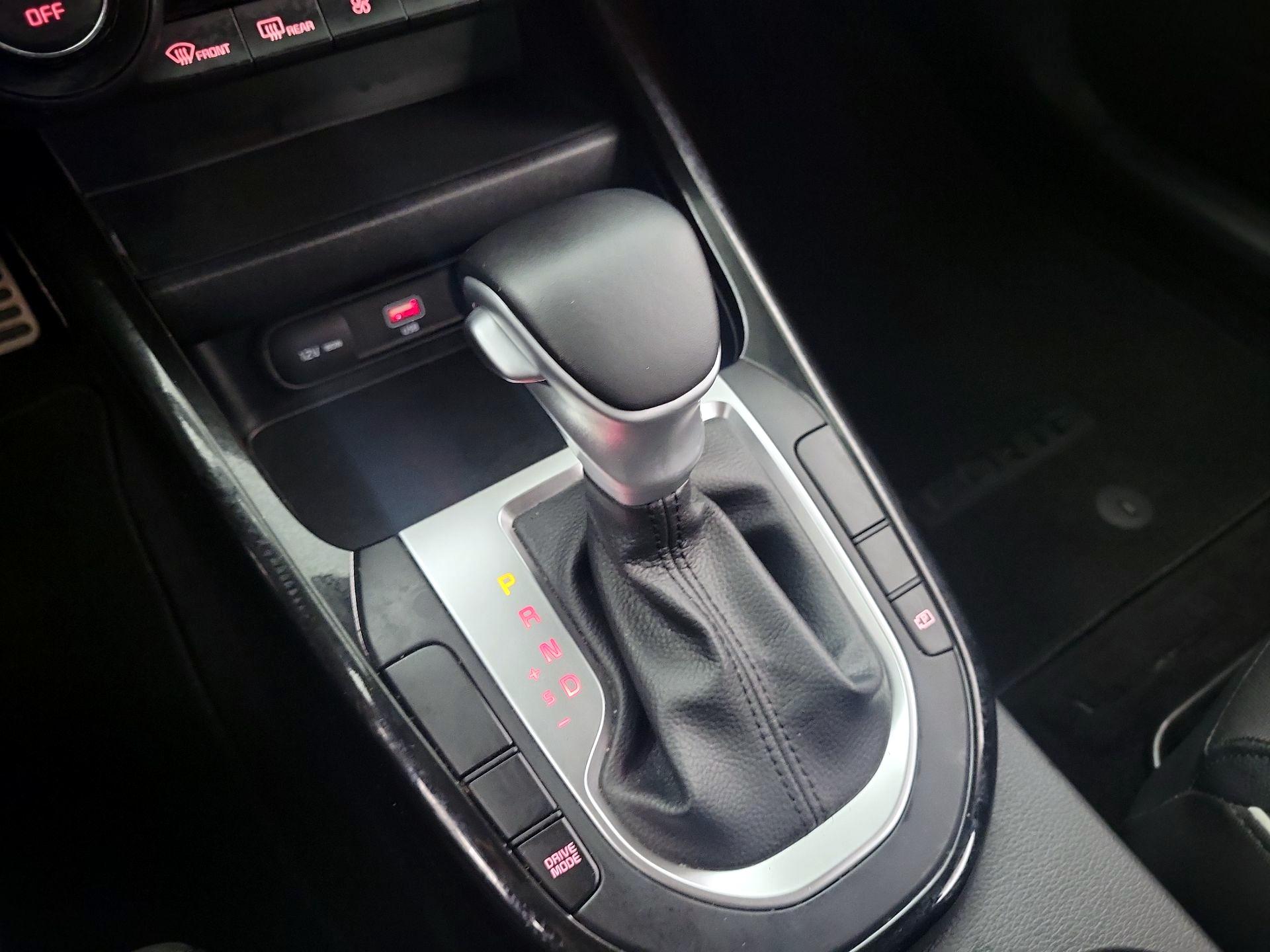 Thumbnail: 2022 Kia Forte - 18