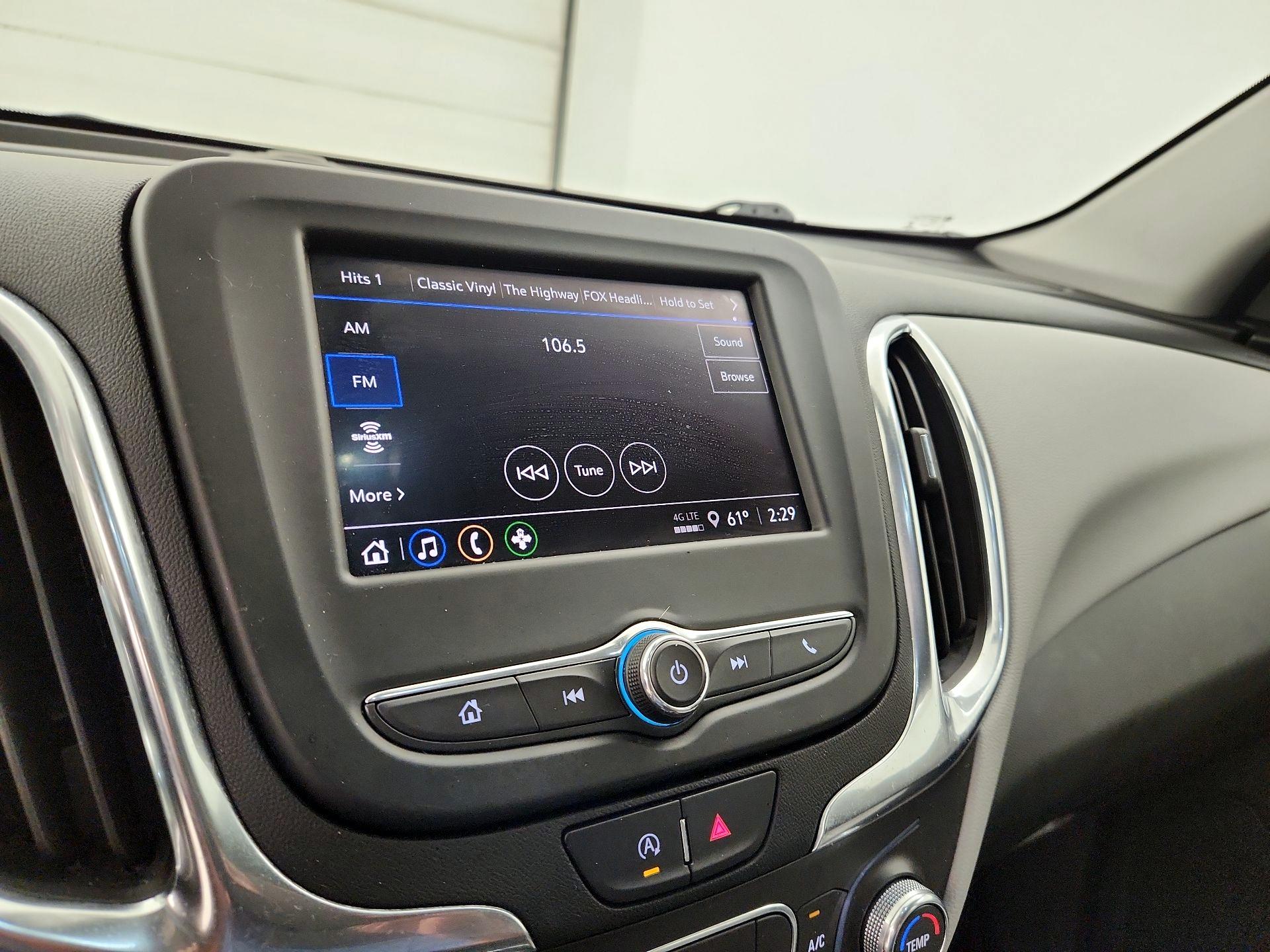 Thumbnail: 2022 Chevrolet Equinox - 15