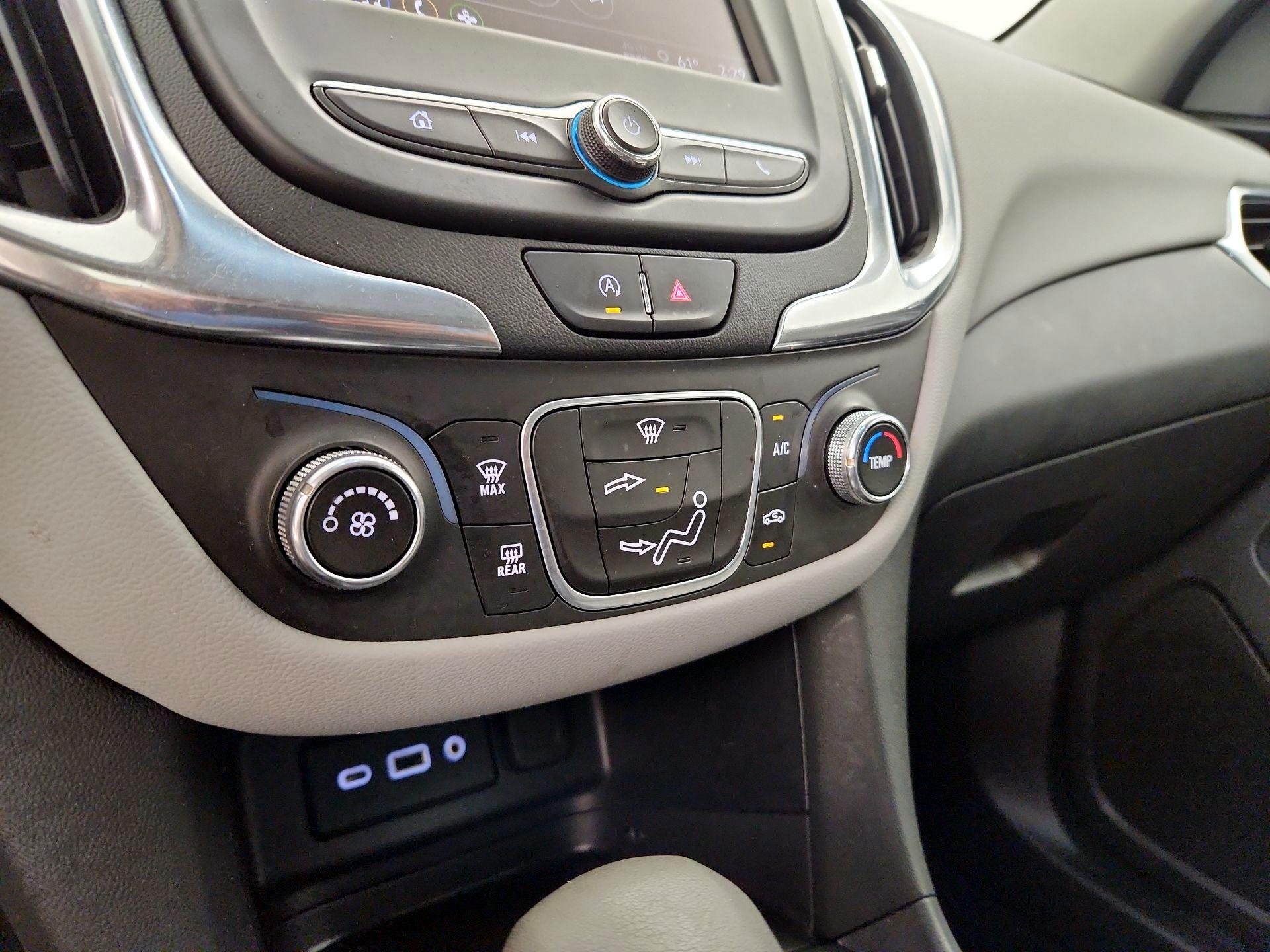 Thumbnail: 2022 Chevrolet Equinox - 16