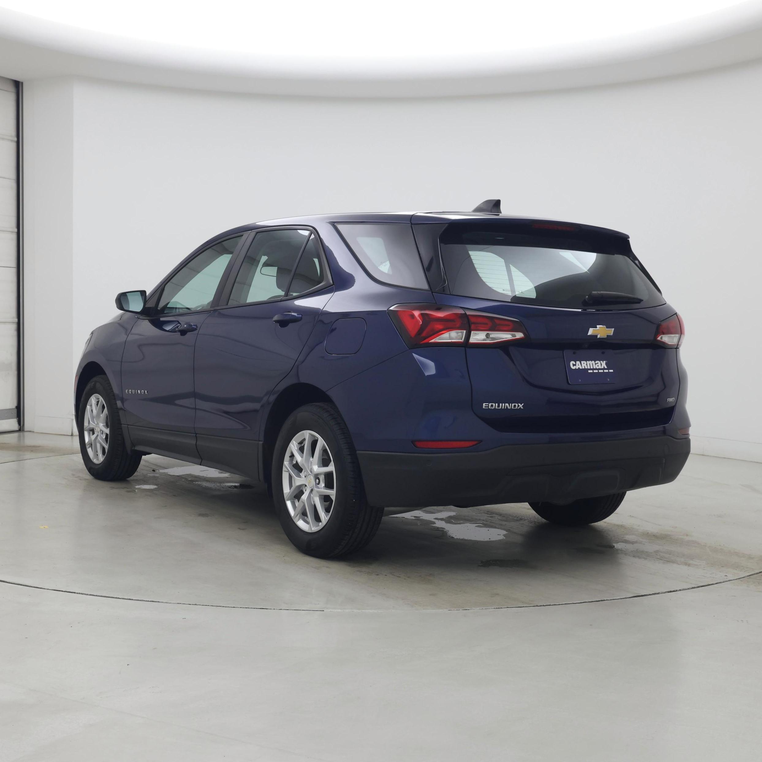 Thumbnail: 2022 Chevrolet Equinox - 2