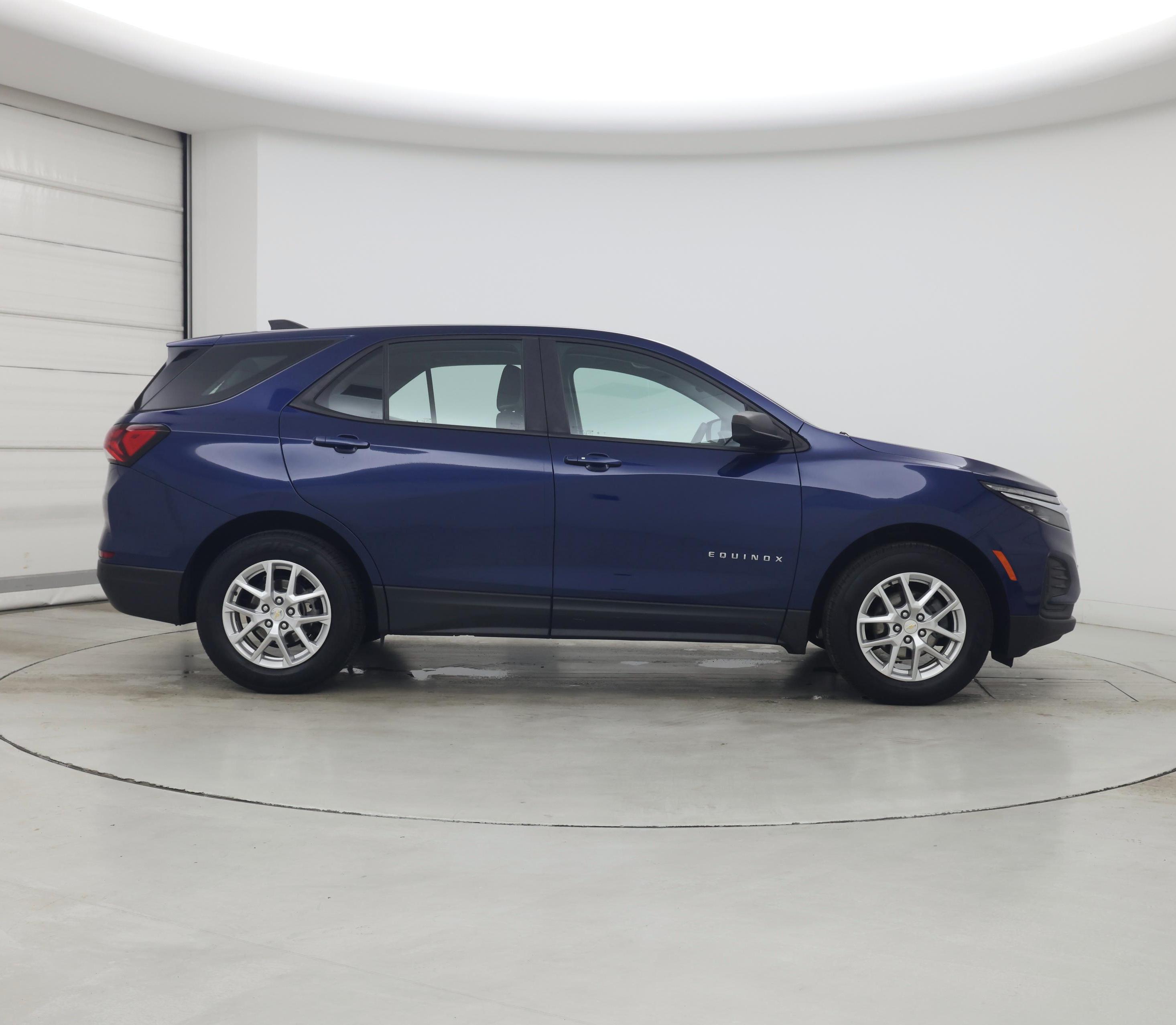 Thumbnail: 2022 Chevrolet Equinox - 7