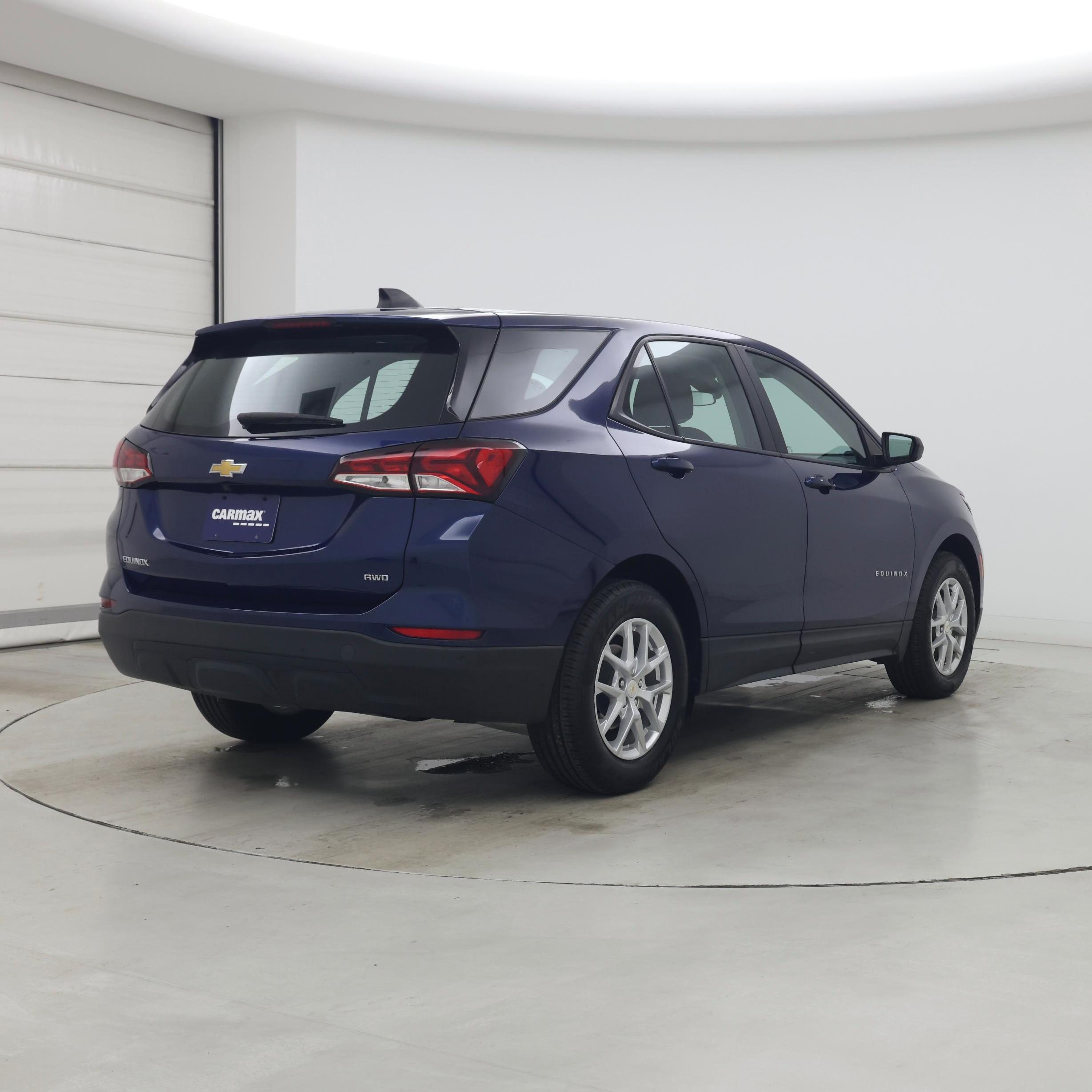 Thumbnail: 2022 Chevrolet Equinox - 8