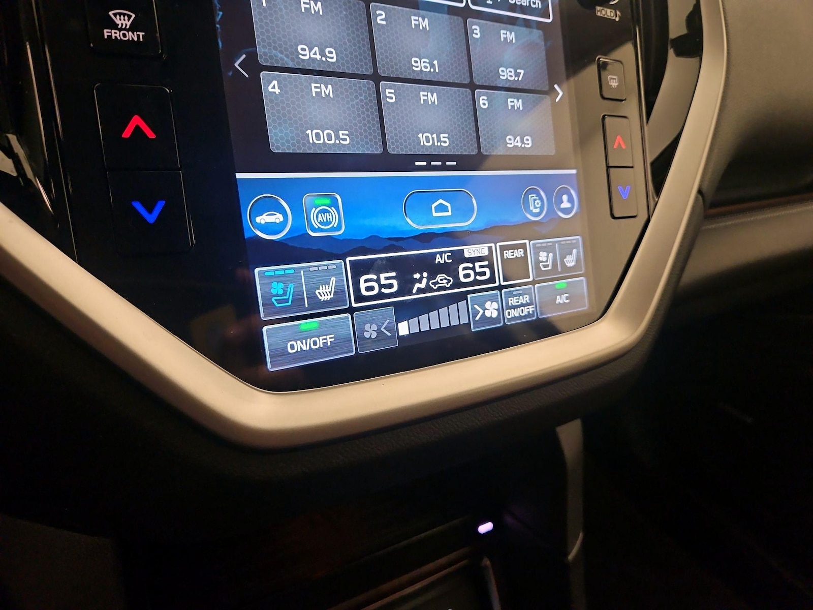 2023 Subaru Ascent Touring - Photo 18