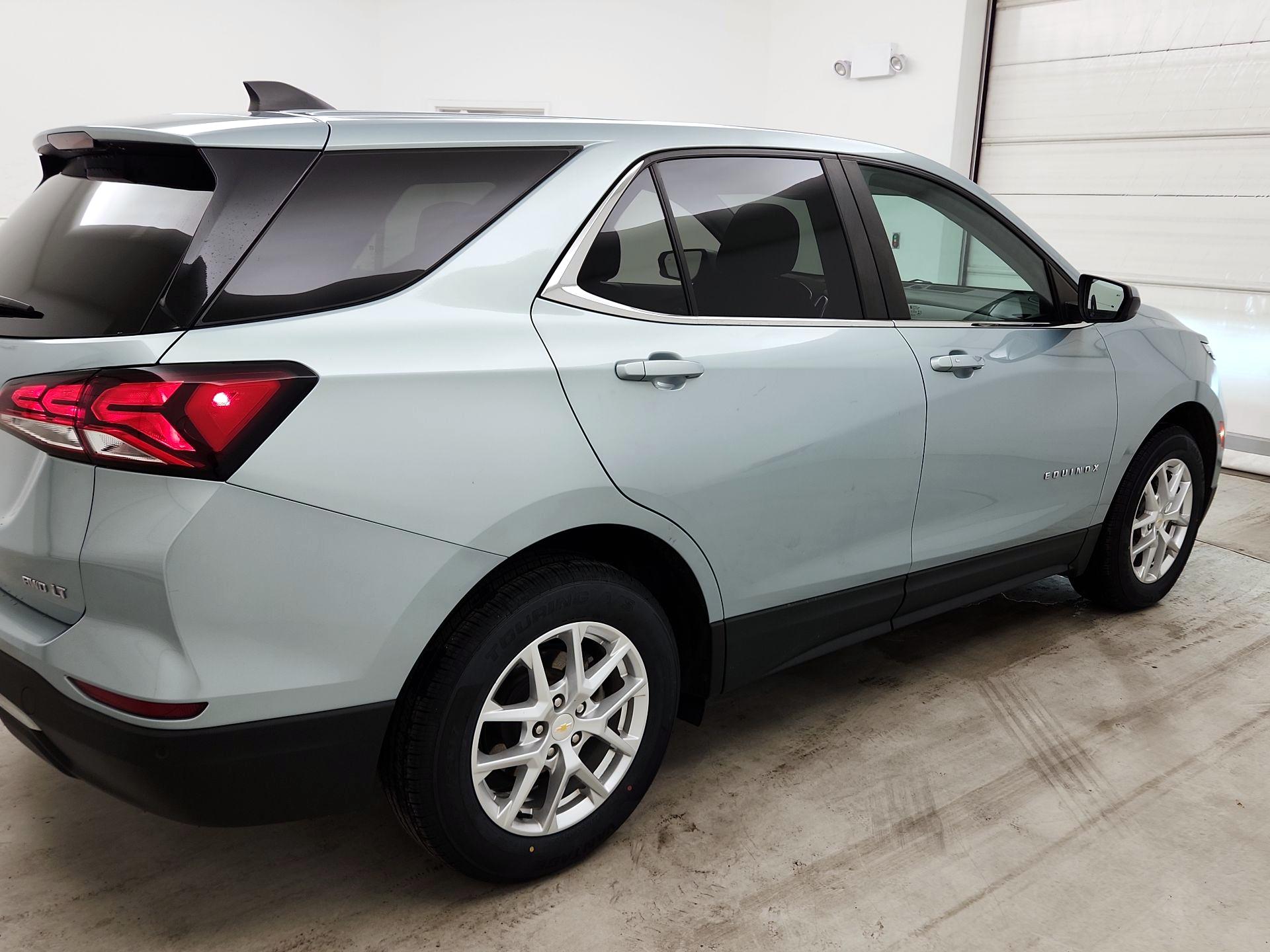 Thumbnail: 2022 Chevrolet Equinox - 5