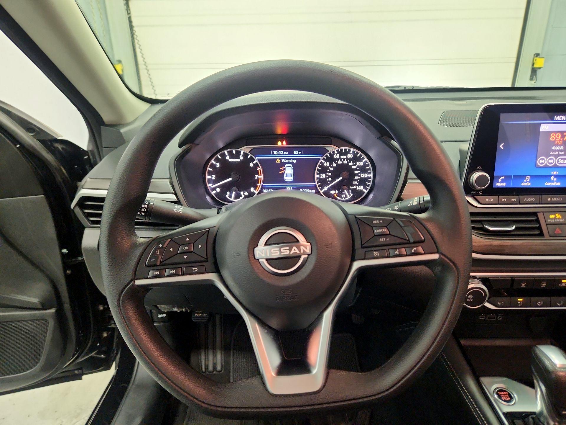 Thumbnail: 2023 Nissan Altima - 10