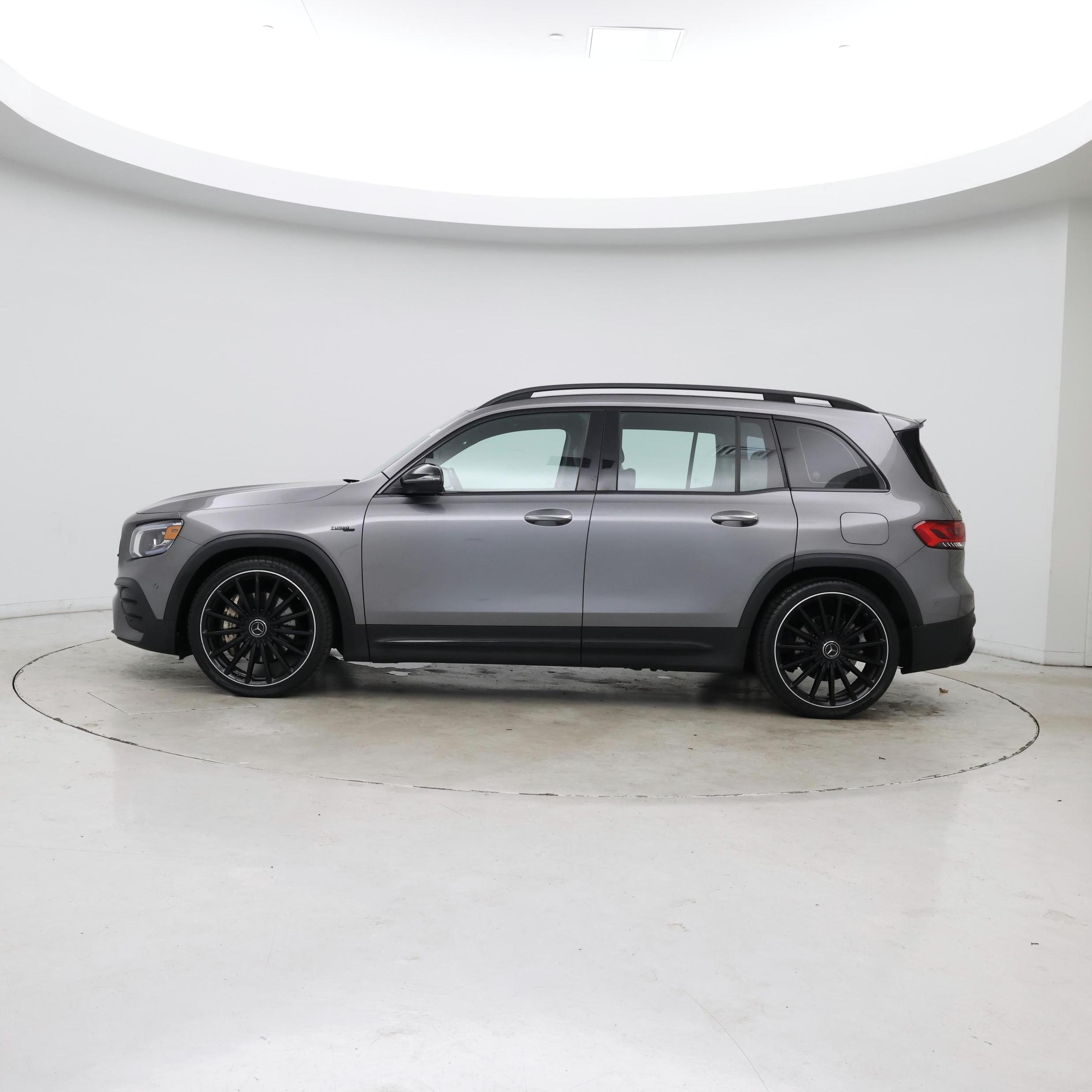 Thumbnail: 2022 Mercedes-Benz GLB - 3