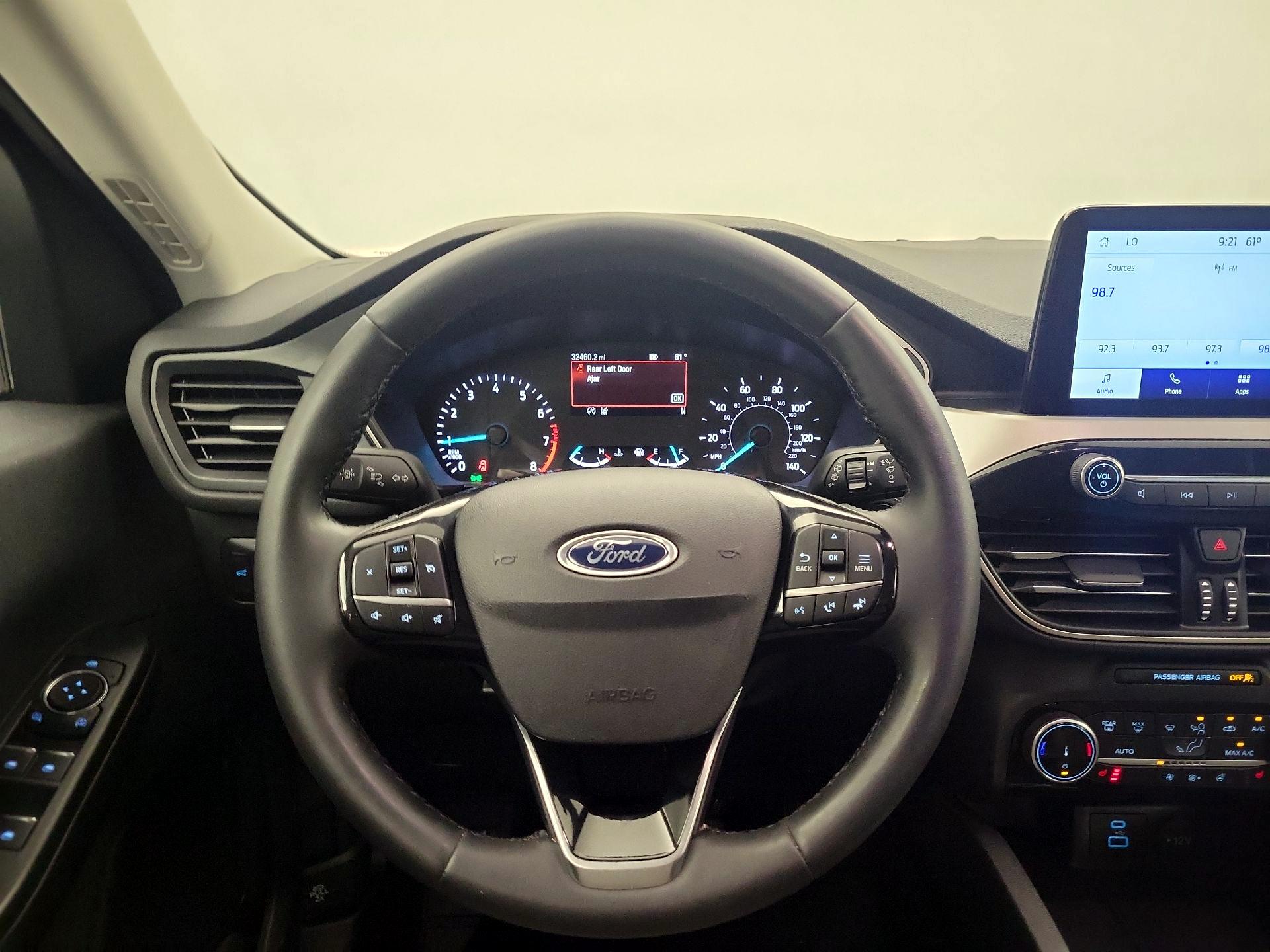 Thumbnail: 2022 Ford Escape - 10