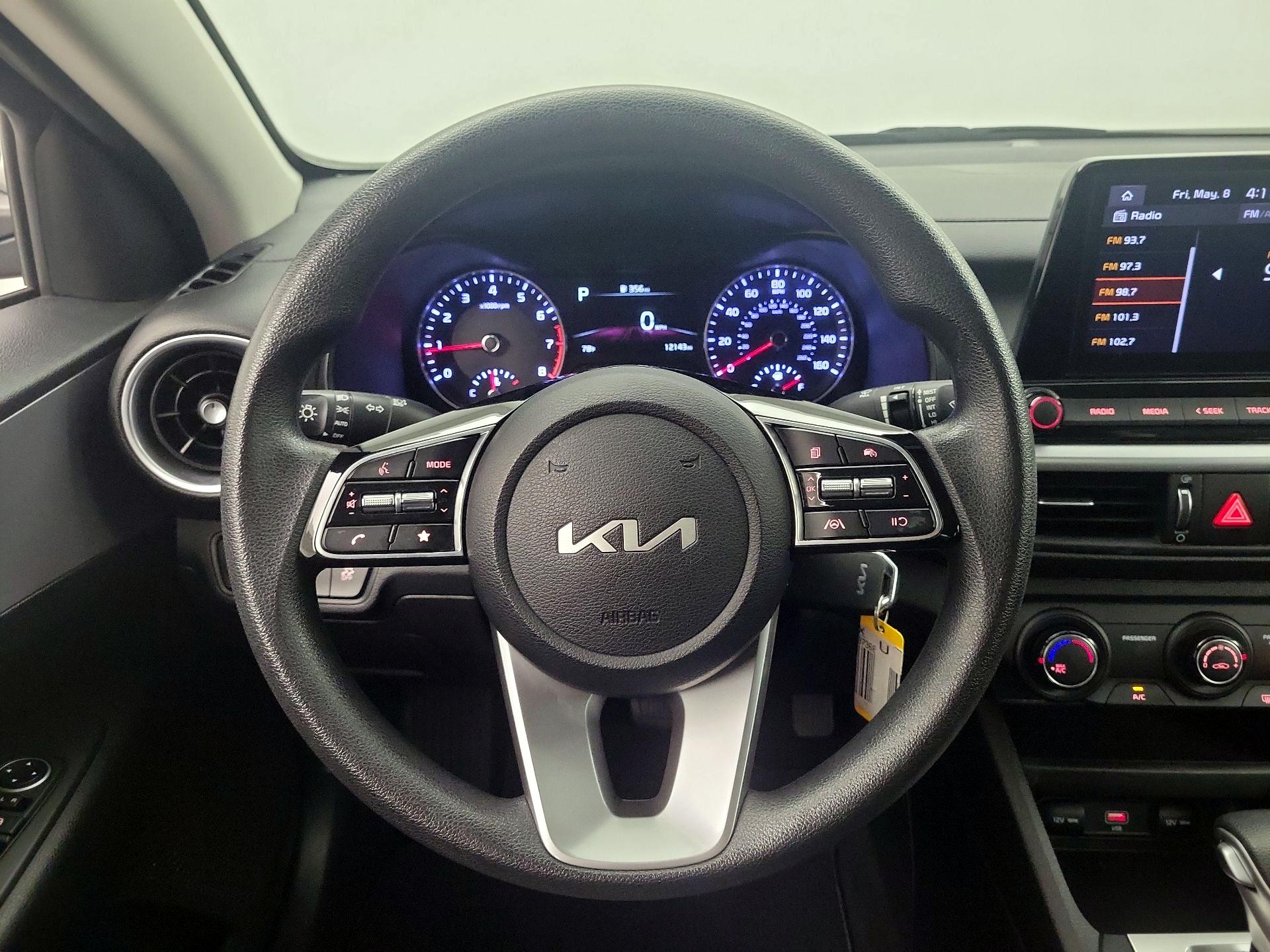 Thumbnail: 2023 Kia Forte - 10