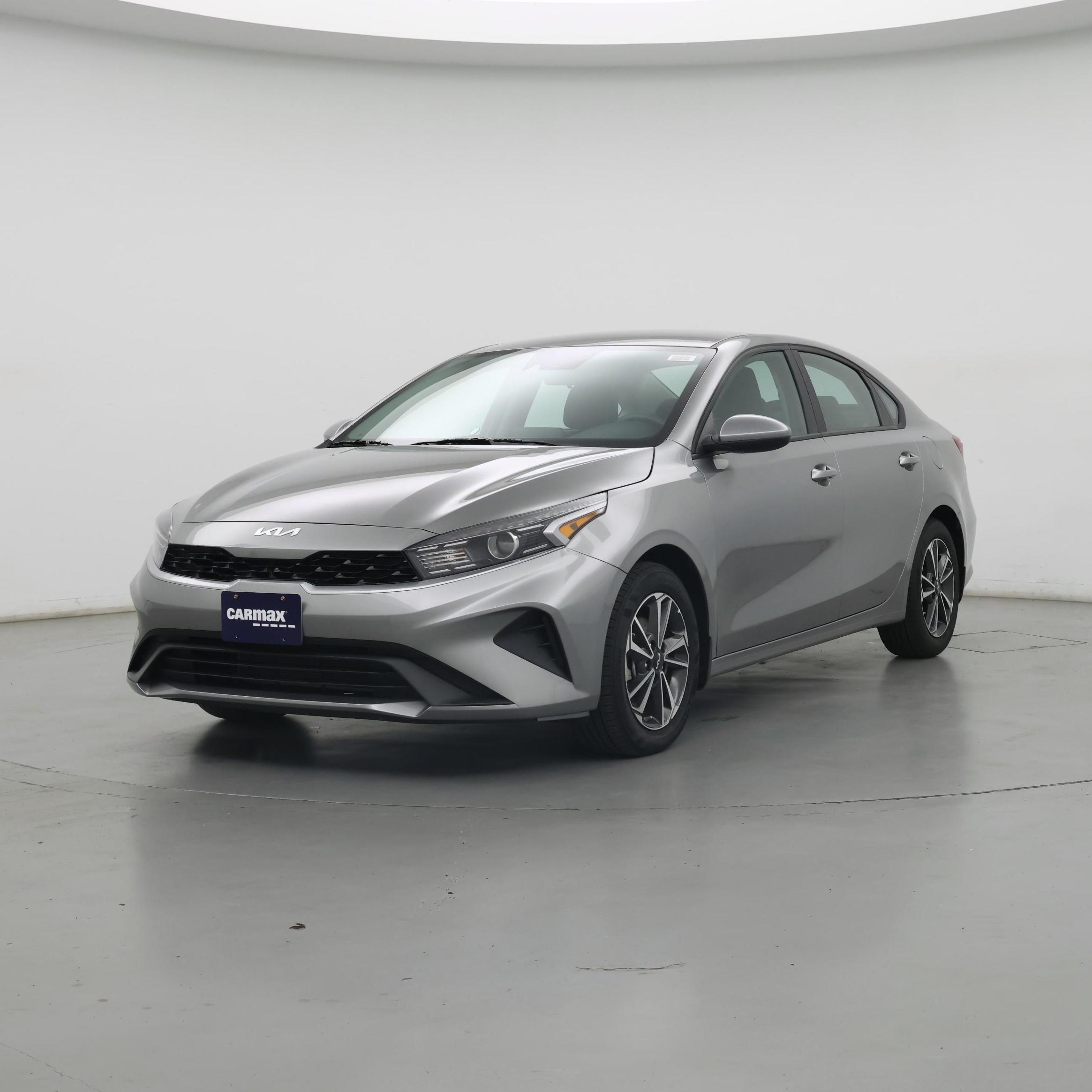 Thumbnail: 2023 Kia Forte - 4