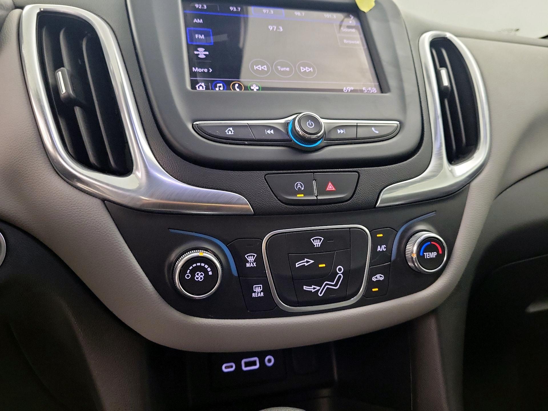 Thumbnail: 2022 Chevrolet Equinox - 16