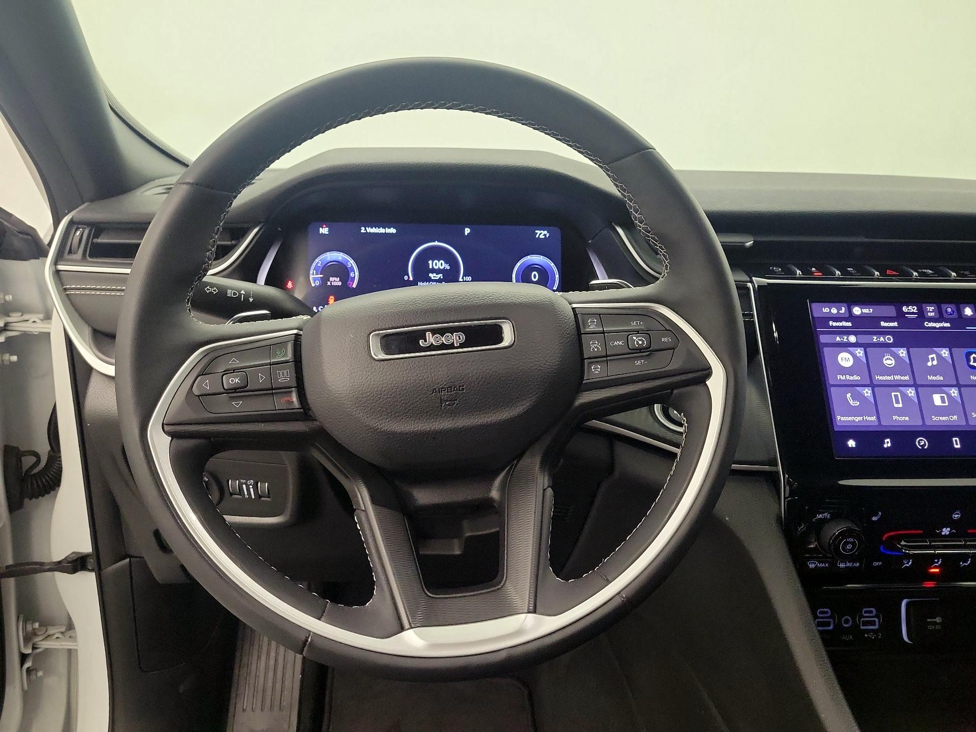 Thumbnail: 2023 Jeep Grand Cherokee L - 10