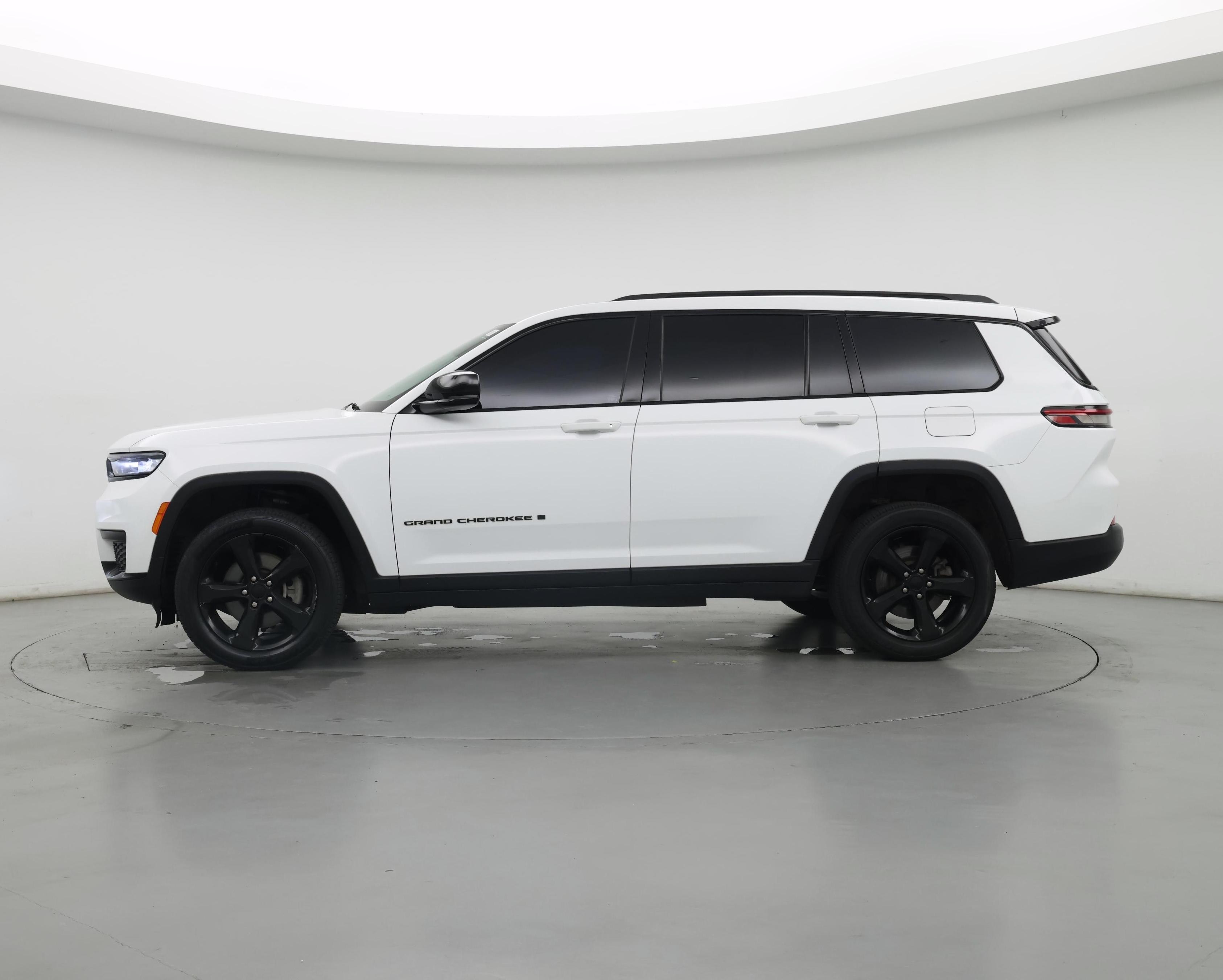 Thumbnail: 2023 Jeep Grand Cherokee L - 3