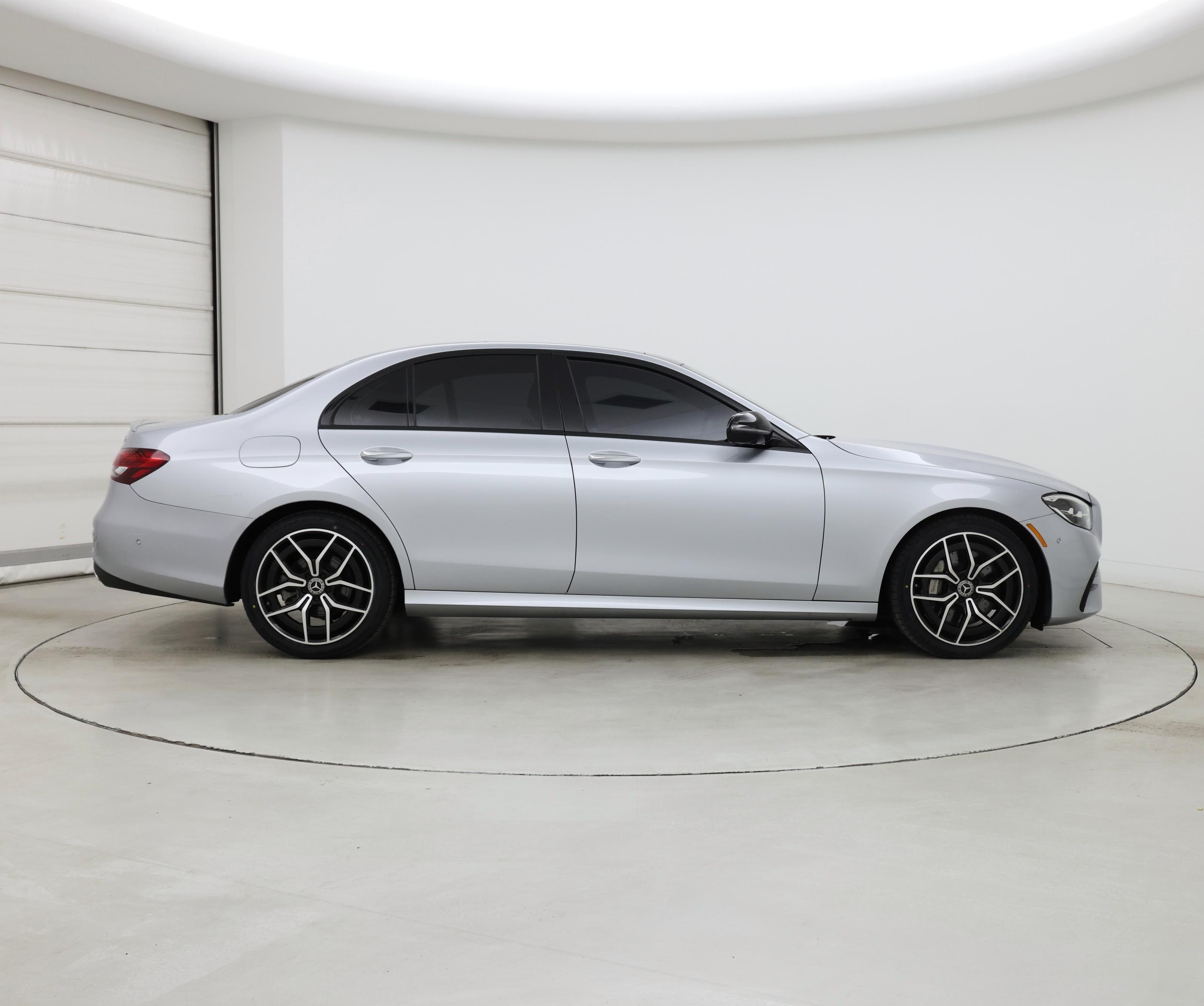 Thumbnail: 2023 Mercedes-Benz E-Class - 7