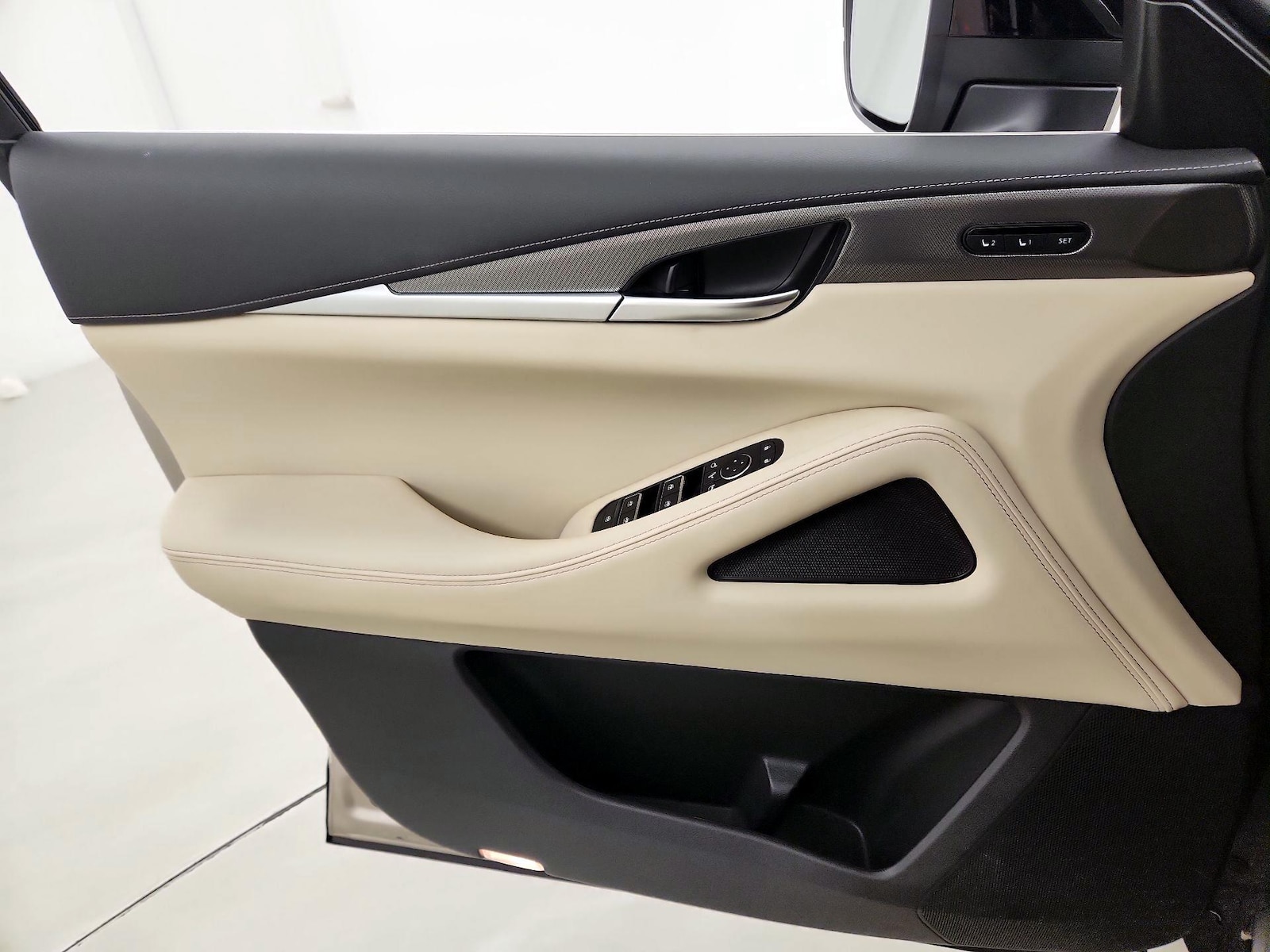 2023 INFINITI QX60 LUXE - Photo 13