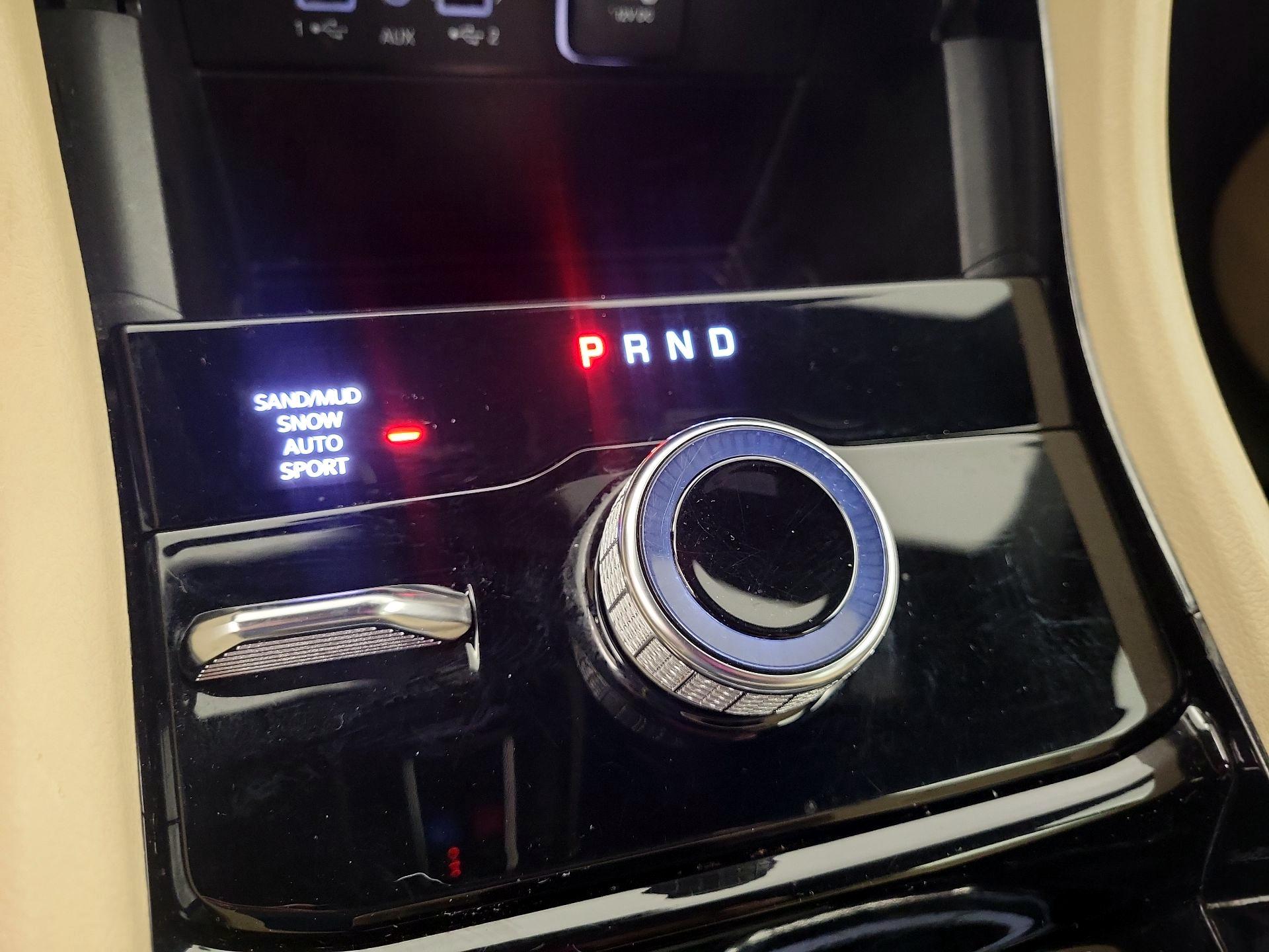 Thumbnail: 2023 Jeep Grand Cherokee - 15