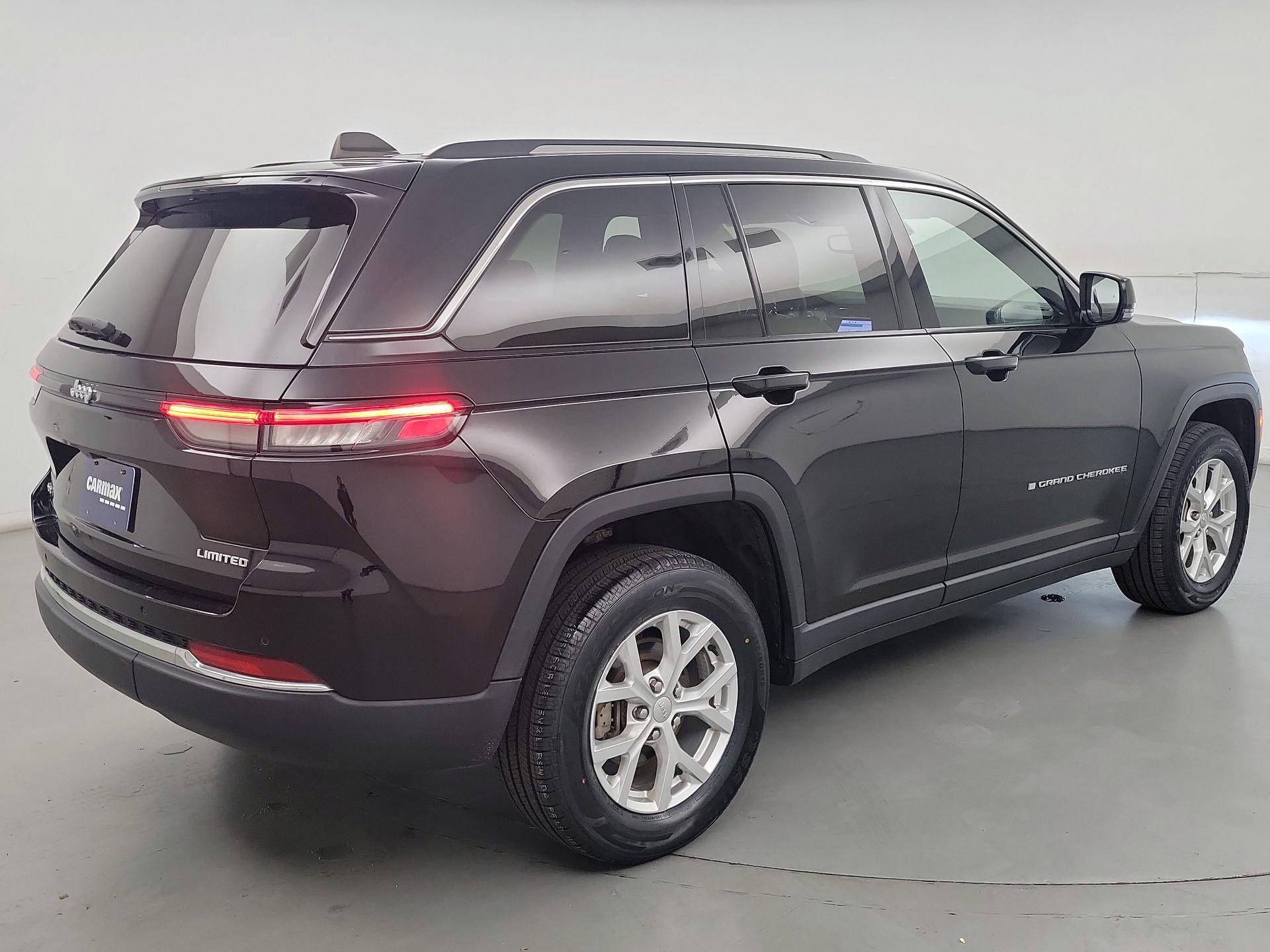 Thumbnail: 2023 Jeep Grand Cherokee - 5