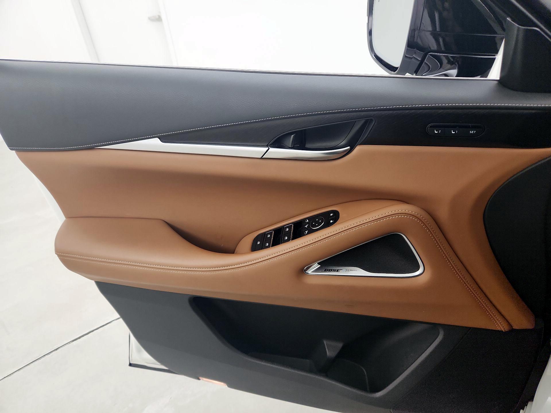 Thumbnail: 2023 INFINITI QX60 - 12