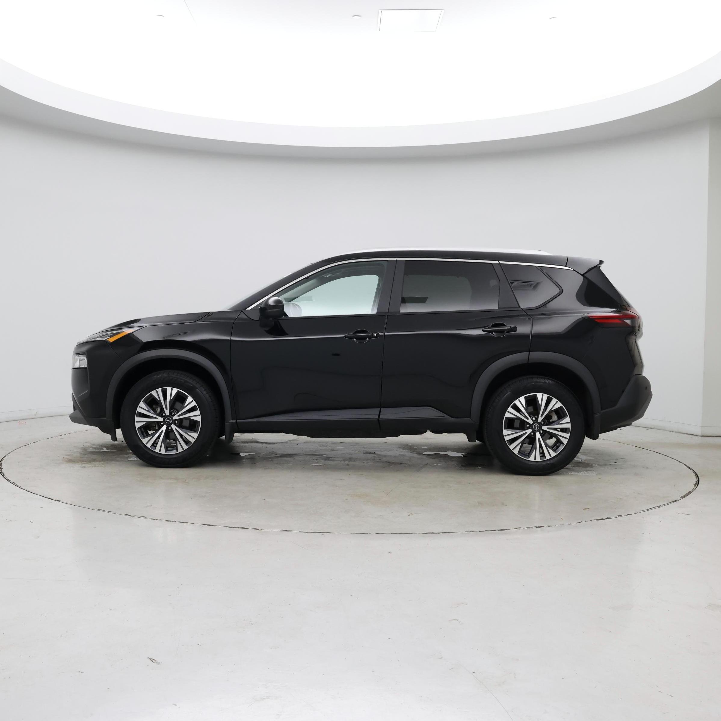 Thumbnail: 2023 Nissan Rogue - 3