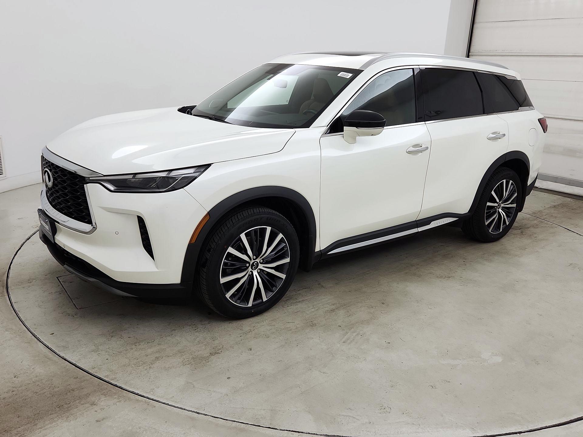 Thumbnail: 2023 INFINITI QX60 - 3
