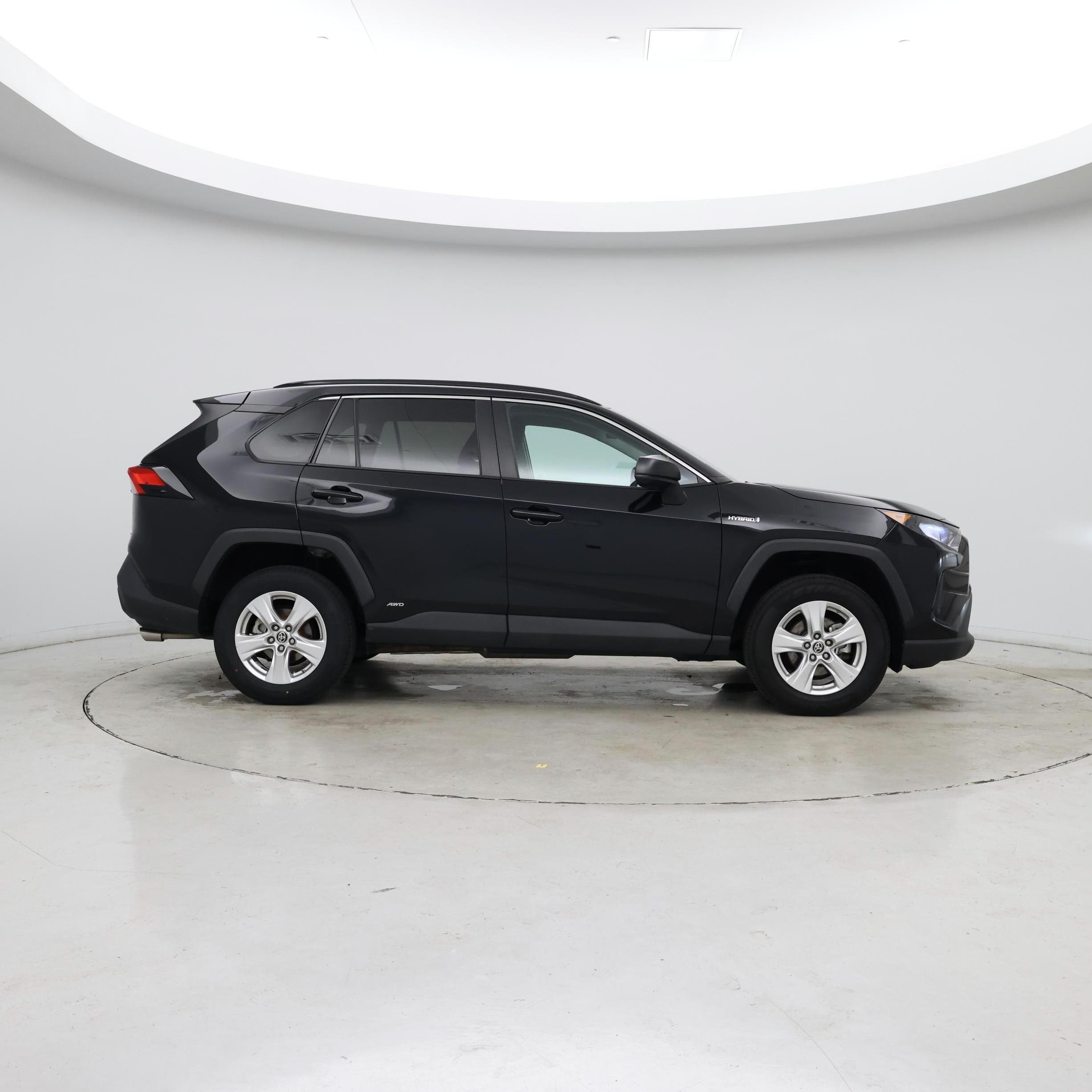 Thumbnail: 2021 Toyota RAV4 - 7