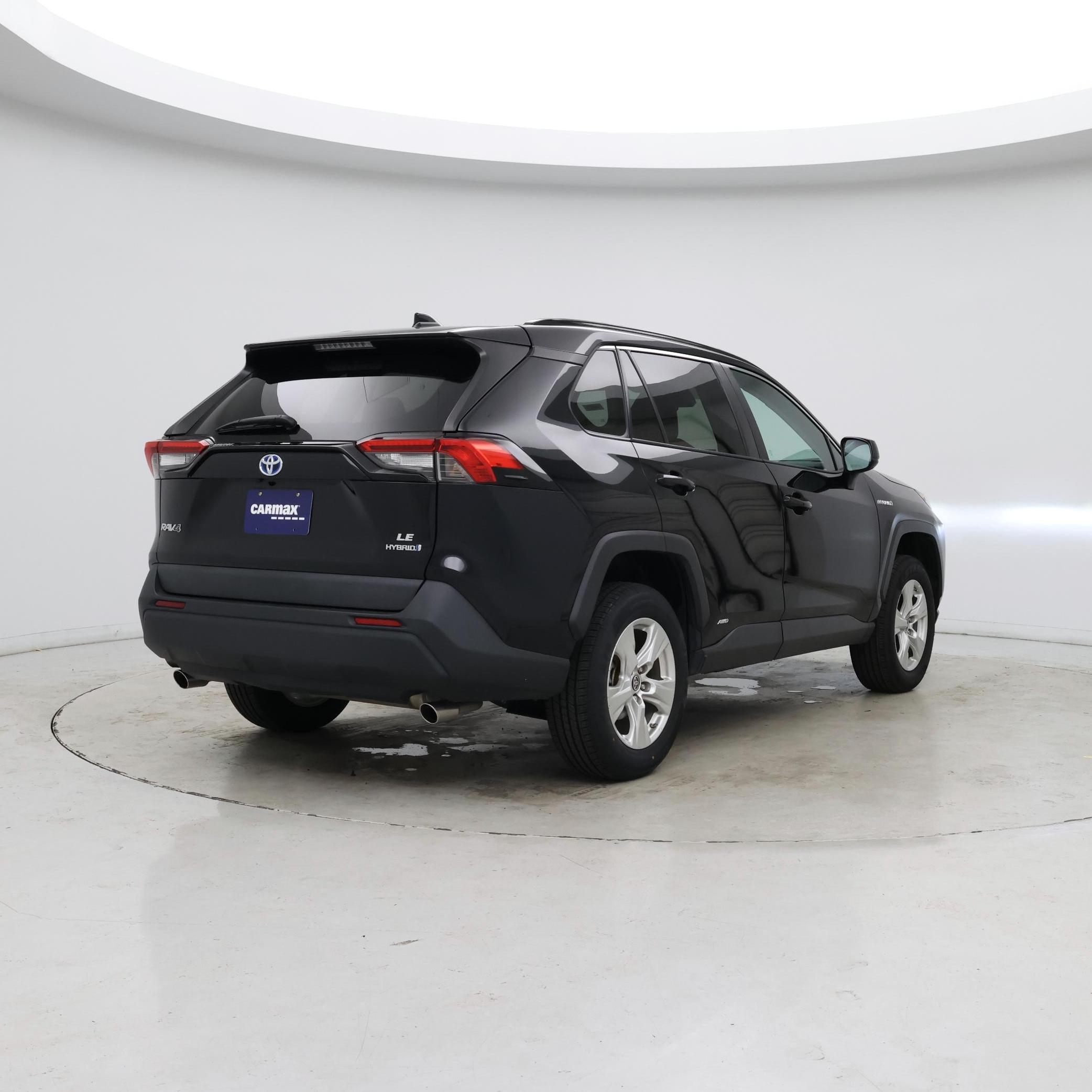 Thumbnail: 2021 Toyota RAV4 - 8