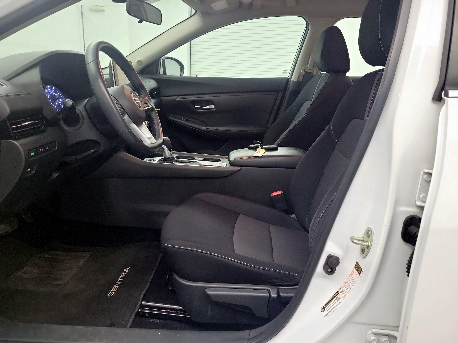 Thumbnail: 2020 Nissan Sentra - 11
