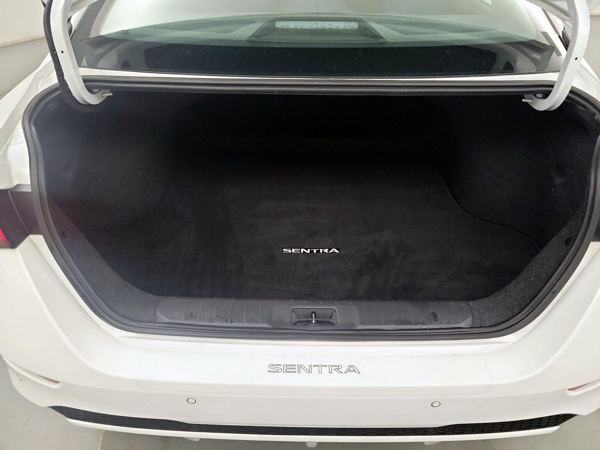 Thumbnail: 2020 Nissan Sentra - 20