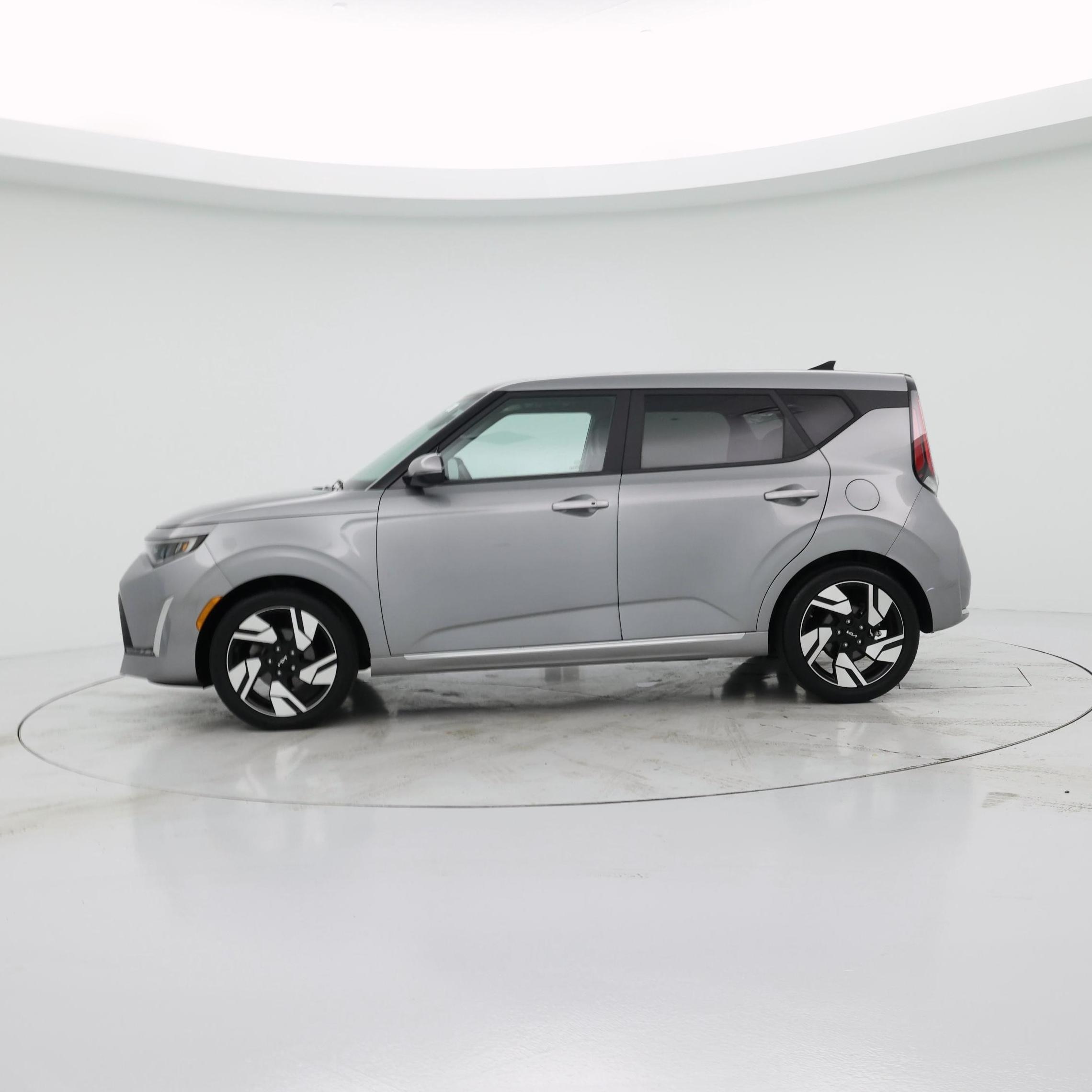 Thumbnail: 2023 Kia Soul - 3