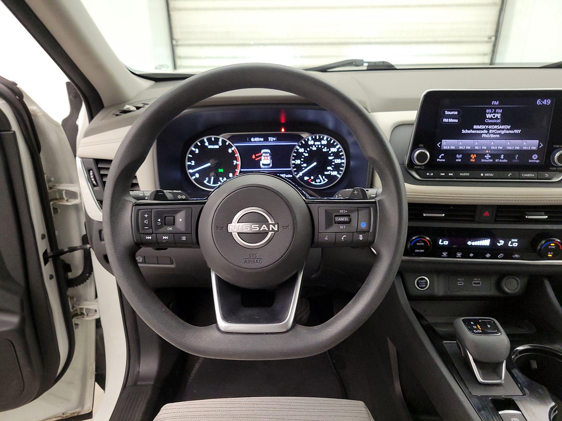 Thumbnail: 2023 Nissan Rogue - 10