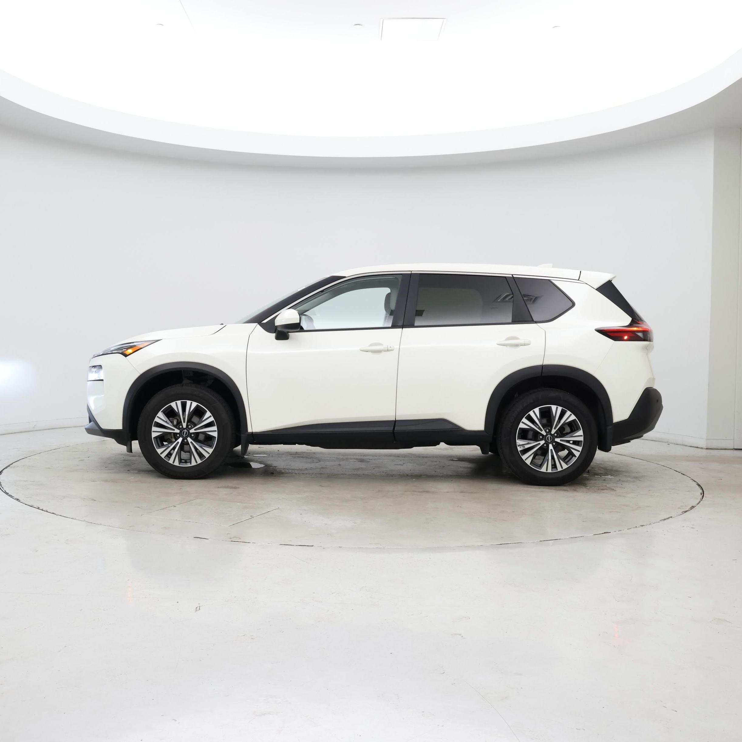 Thumbnail: 2023 Nissan Rogue - 3