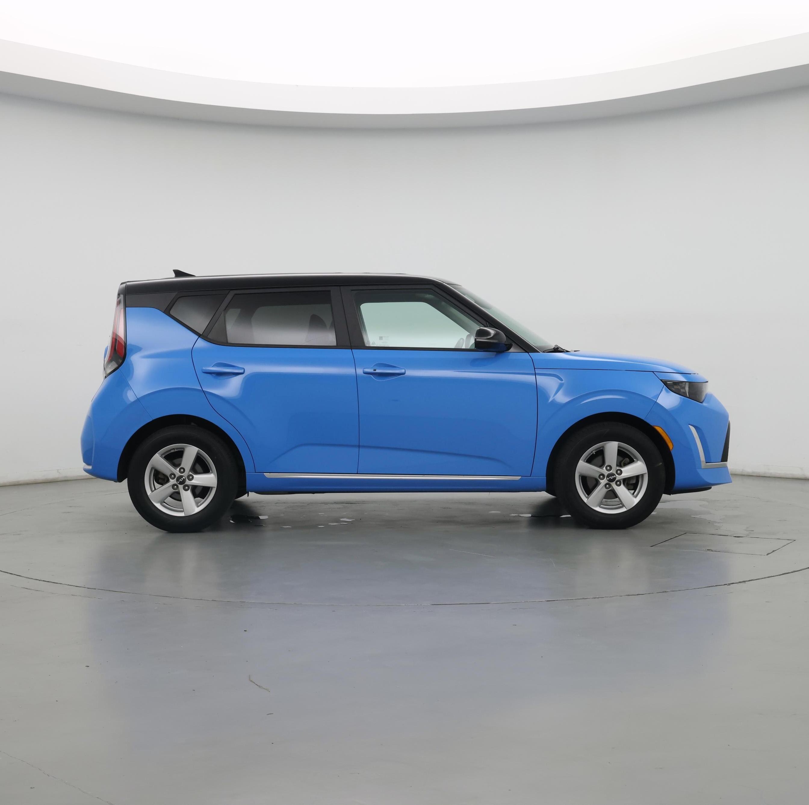Thumbnail: 2023 Kia Soul - 7