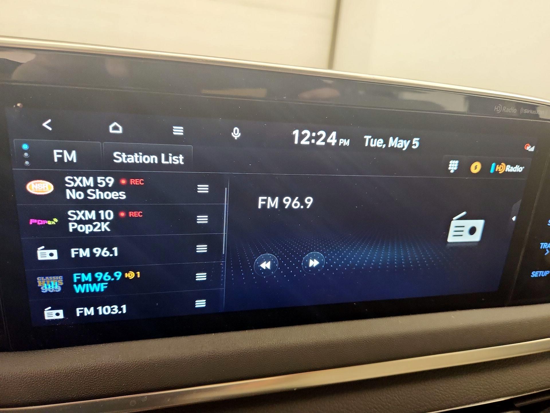 Thumbnail: 2023 Hyundai Sonata - 16