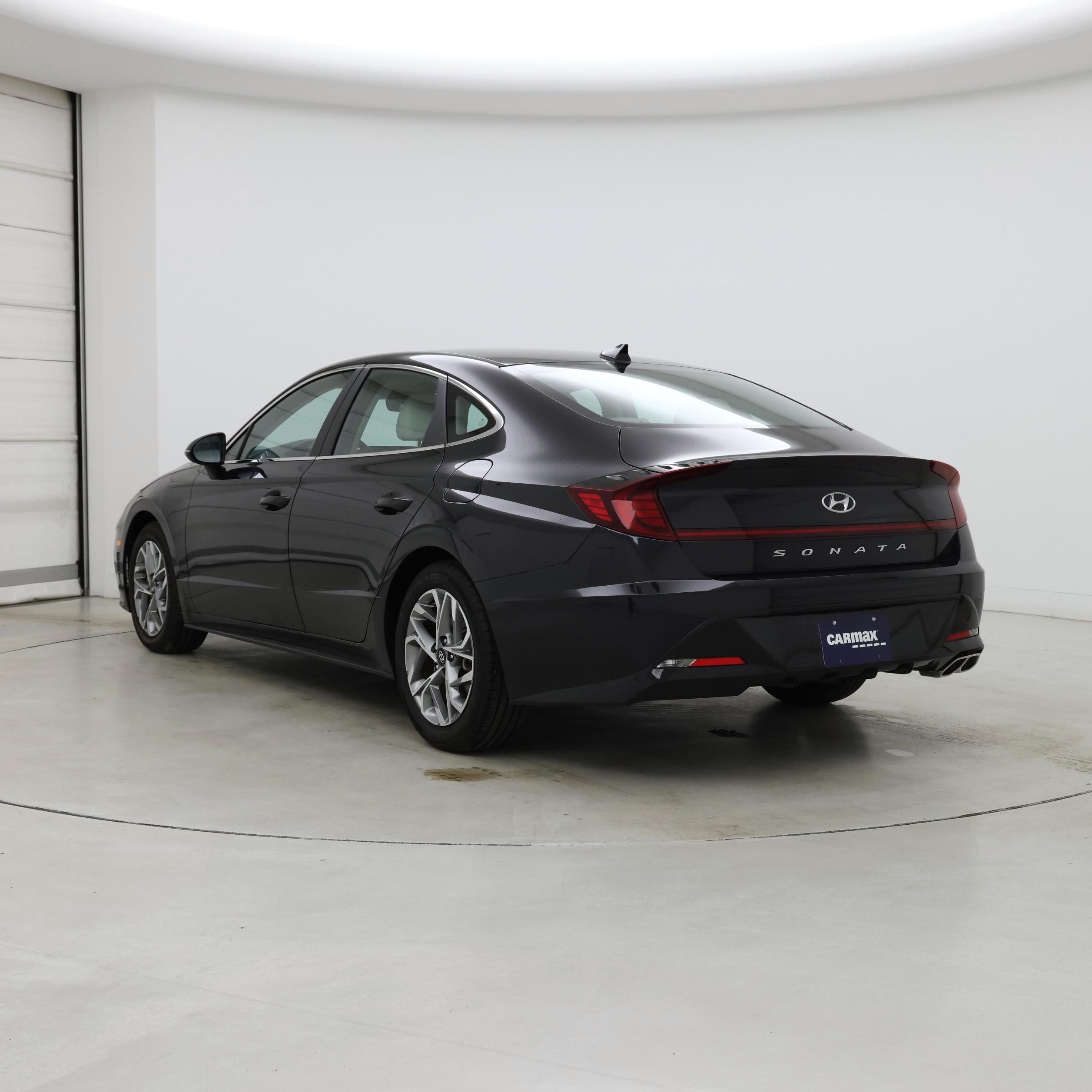 Thumbnail: 2023 Hyundai Sonata - 2