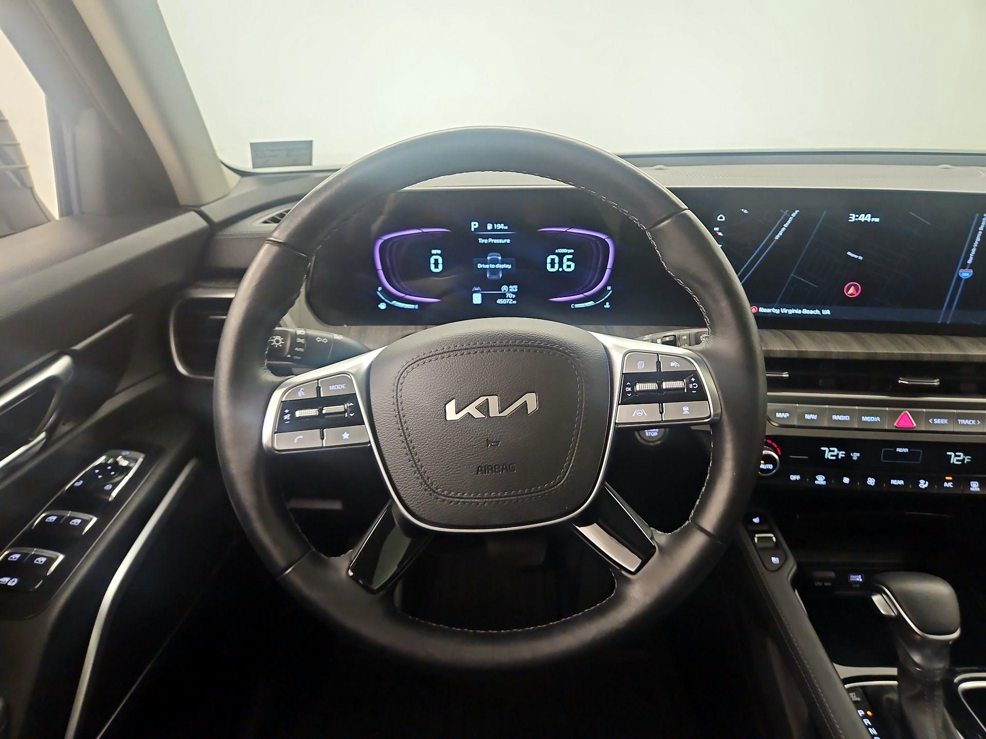 Thumbnail: 2023 Kia Telluride - 10