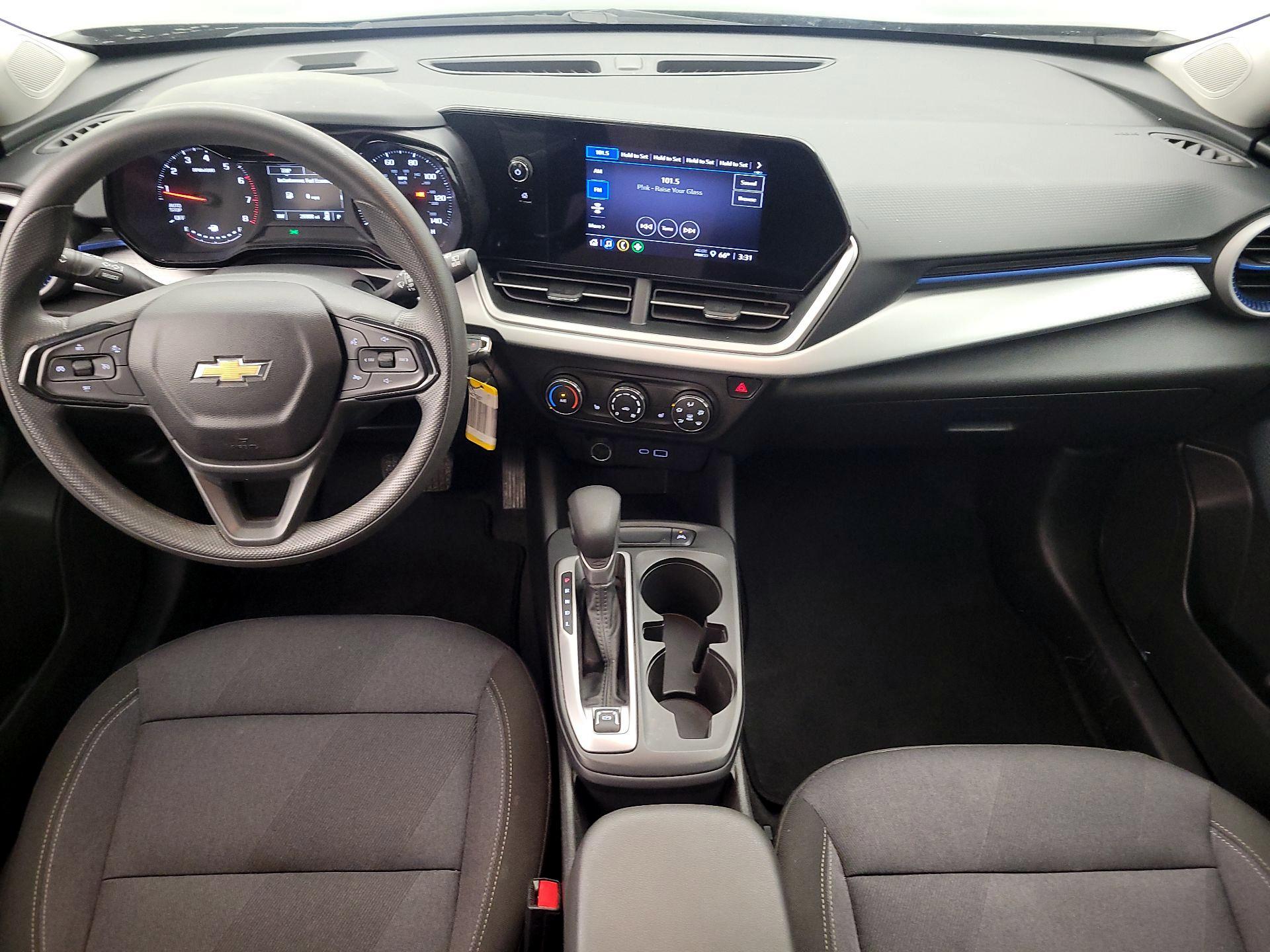 Thumbnail: 2025 Chevrolet Trax - 9
