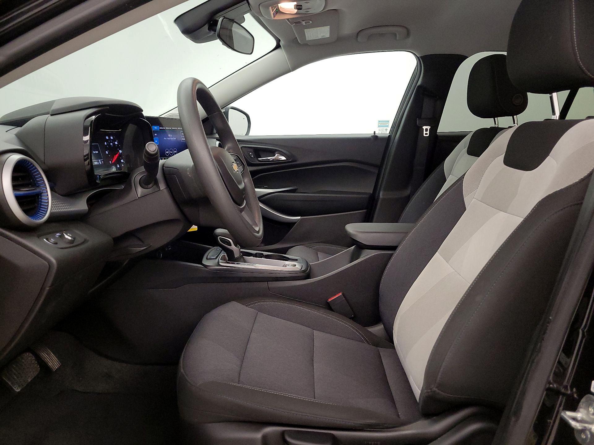 Thumbnail: 2025 Chevrolet Trax - 11