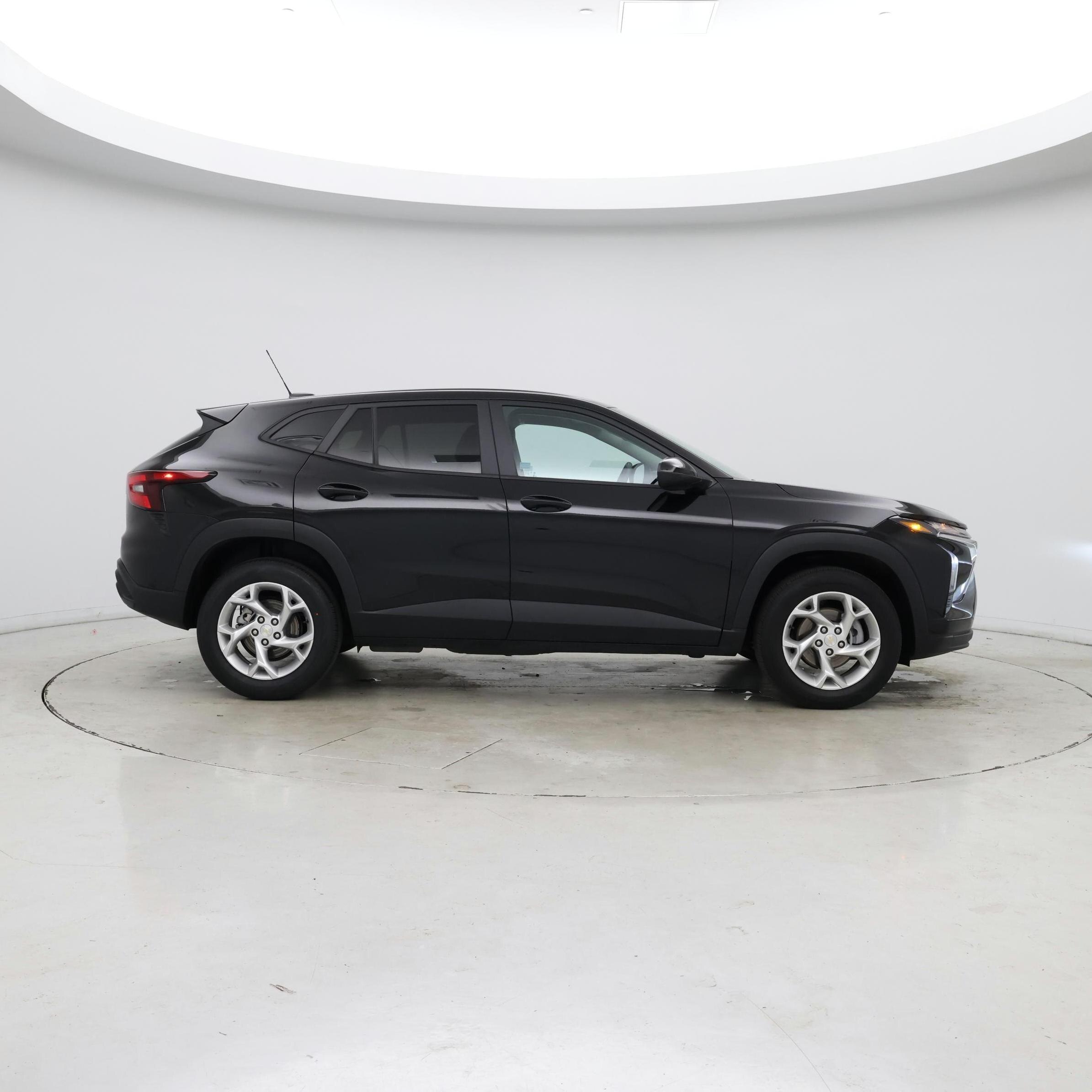 Thumbnail: 2025 Chevrolet Trax - 7