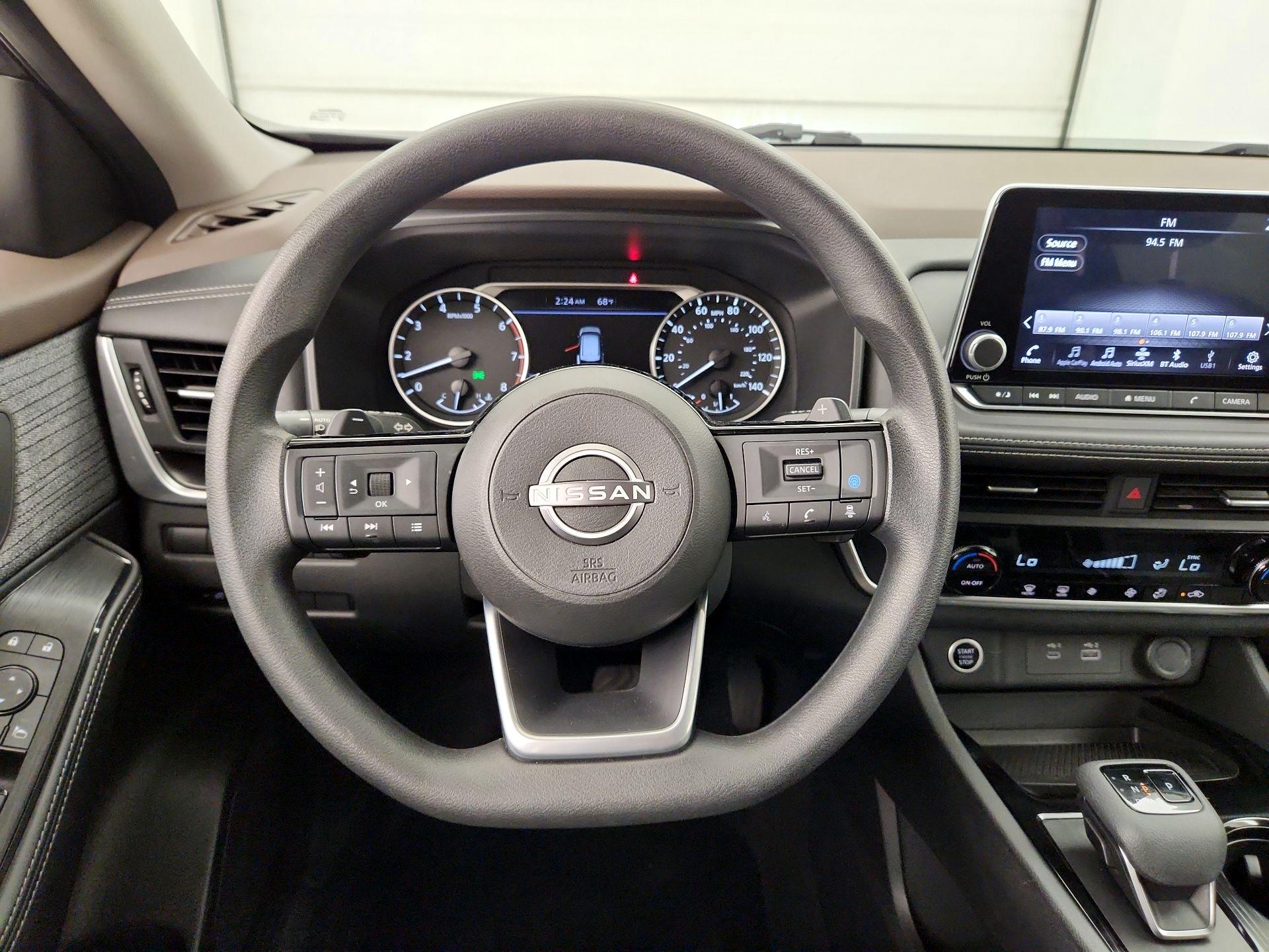 Thumbnail: 2023 Nissan Rogue - 10