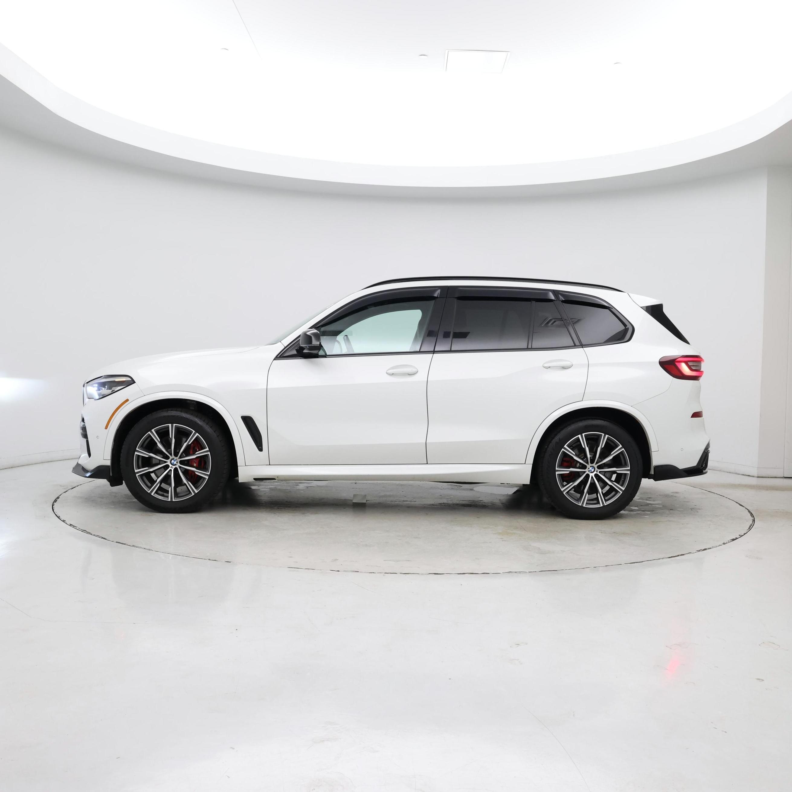 Thumbnail: 2021 BMW X5 - 3