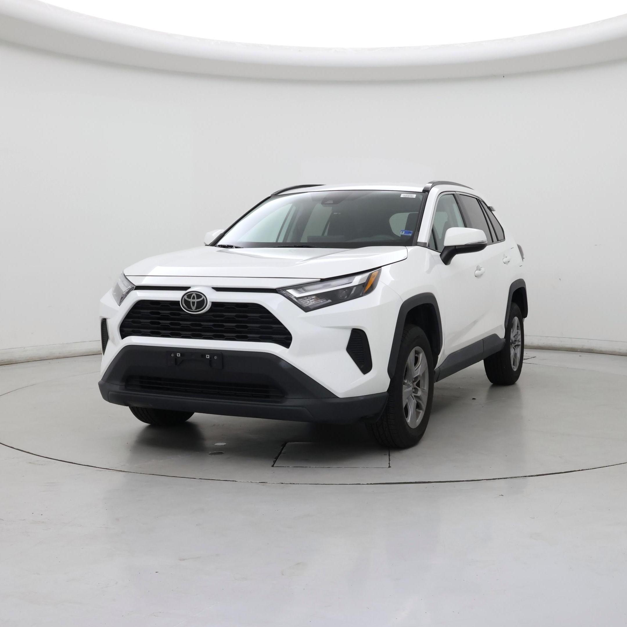 Thumbnail: 2022 Toyota RAV4 - 4