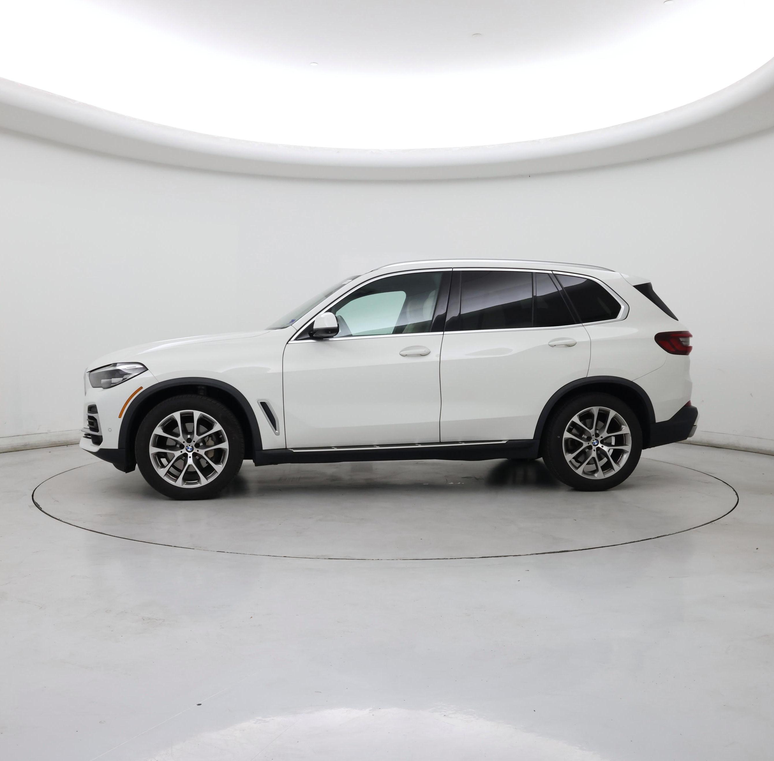Thumbnail: 2022 BMW X5 - 3
