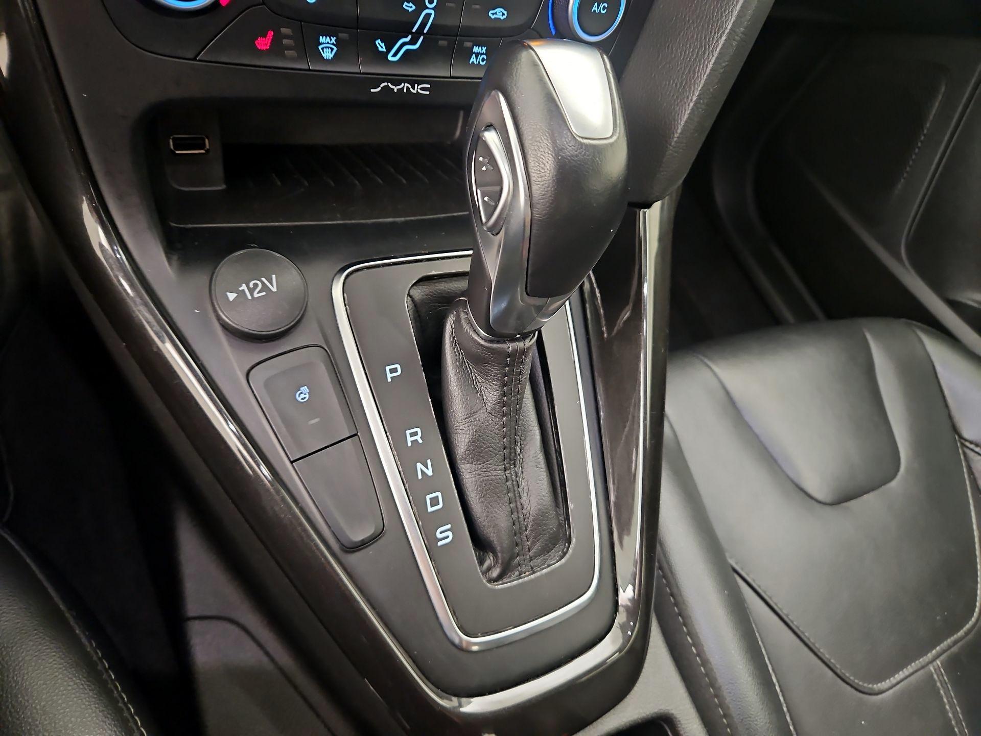Thumbnail: 2018 Ford Focus - 18