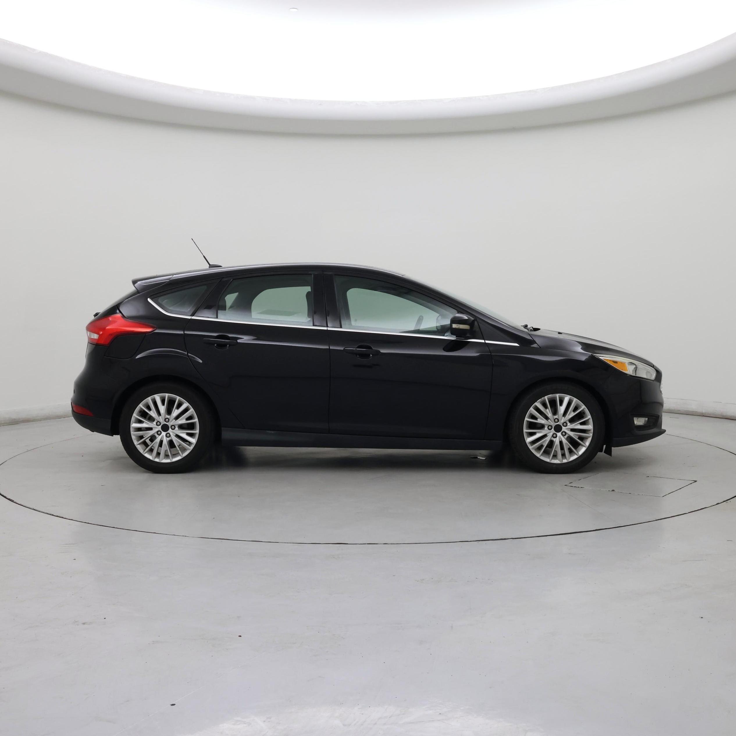 Thumbnail: 2018 Ford Focus - 7
