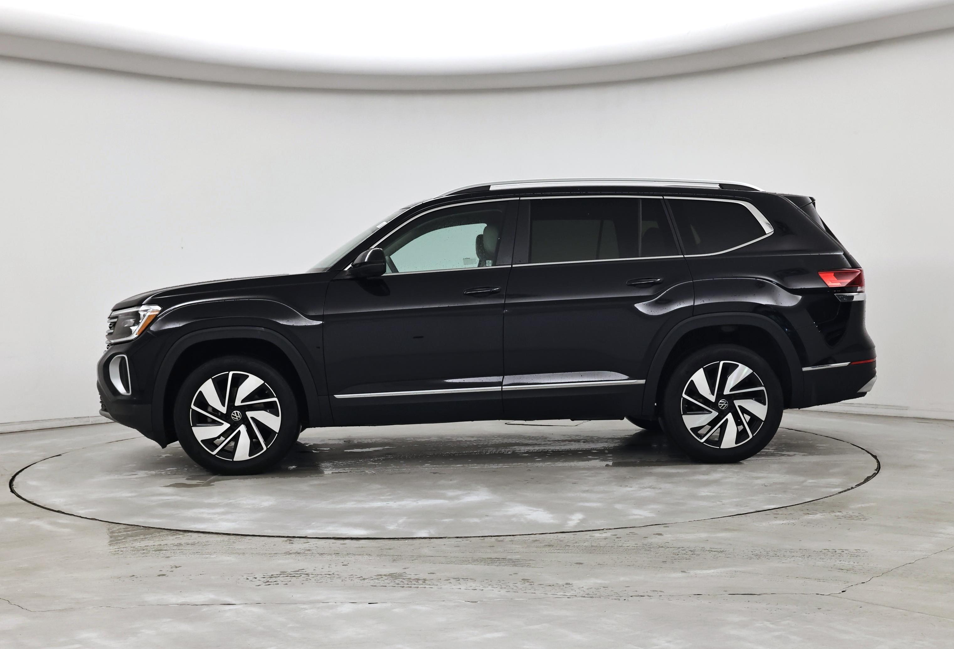 Thumbnail: 2024 Volkswagen Atlas - 3
