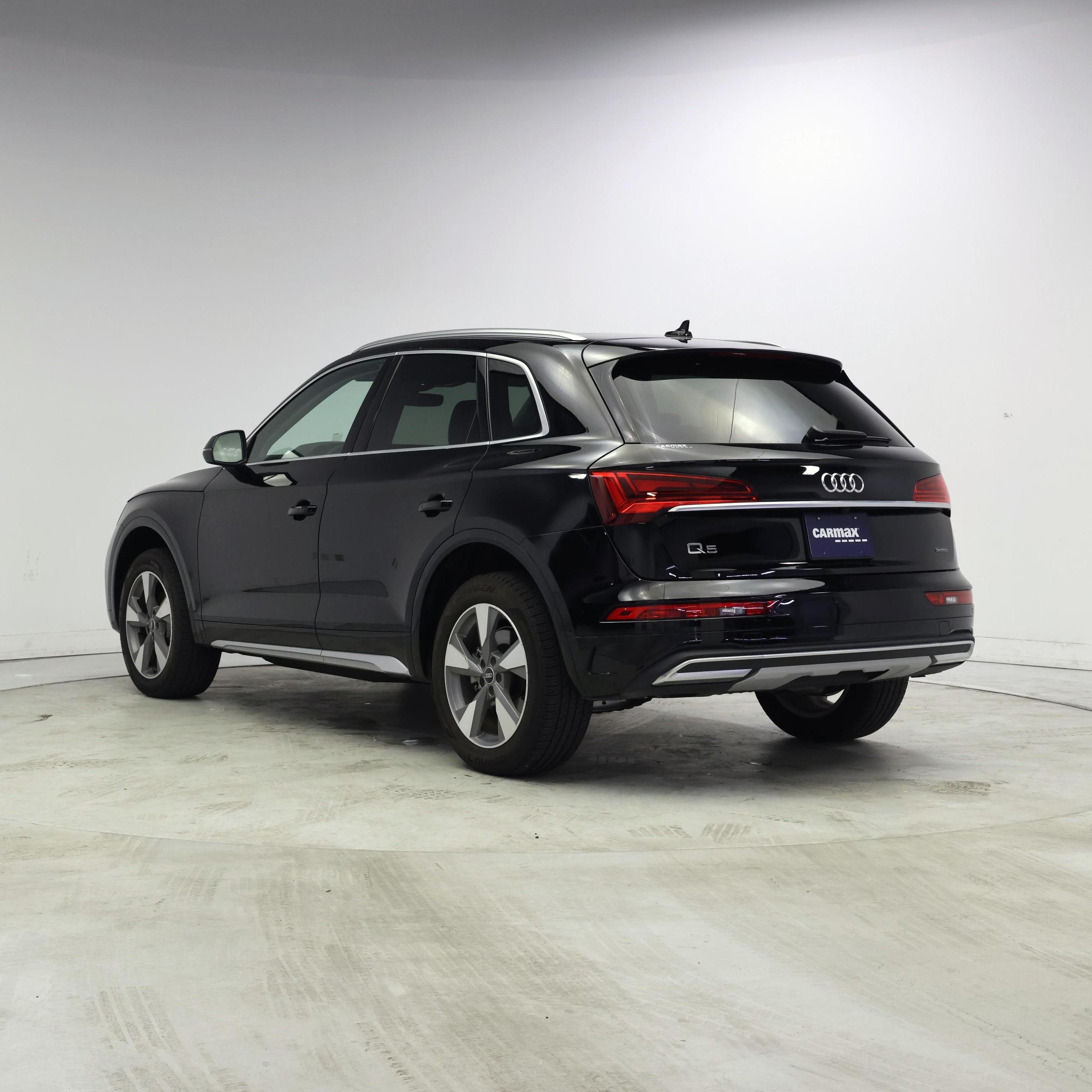Thumbnail: 2023 Audi Q5 - 2
