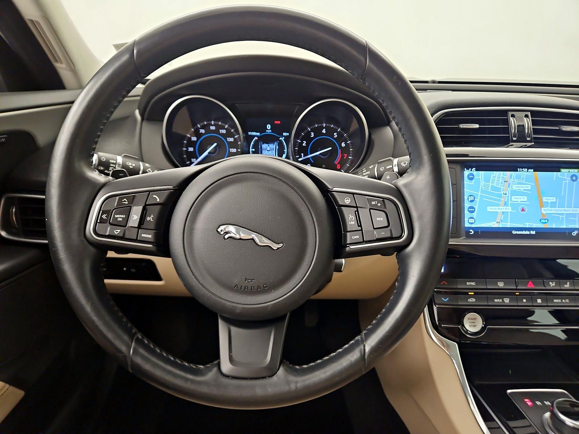 Thumbnail: 2017 Jaguar XE - 10