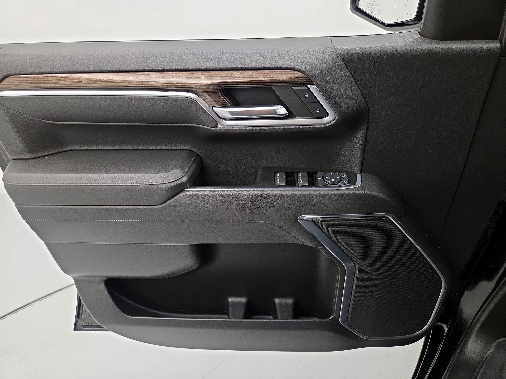 Thumbnail: 2022 Chevrolet Silverado 1500 - 12